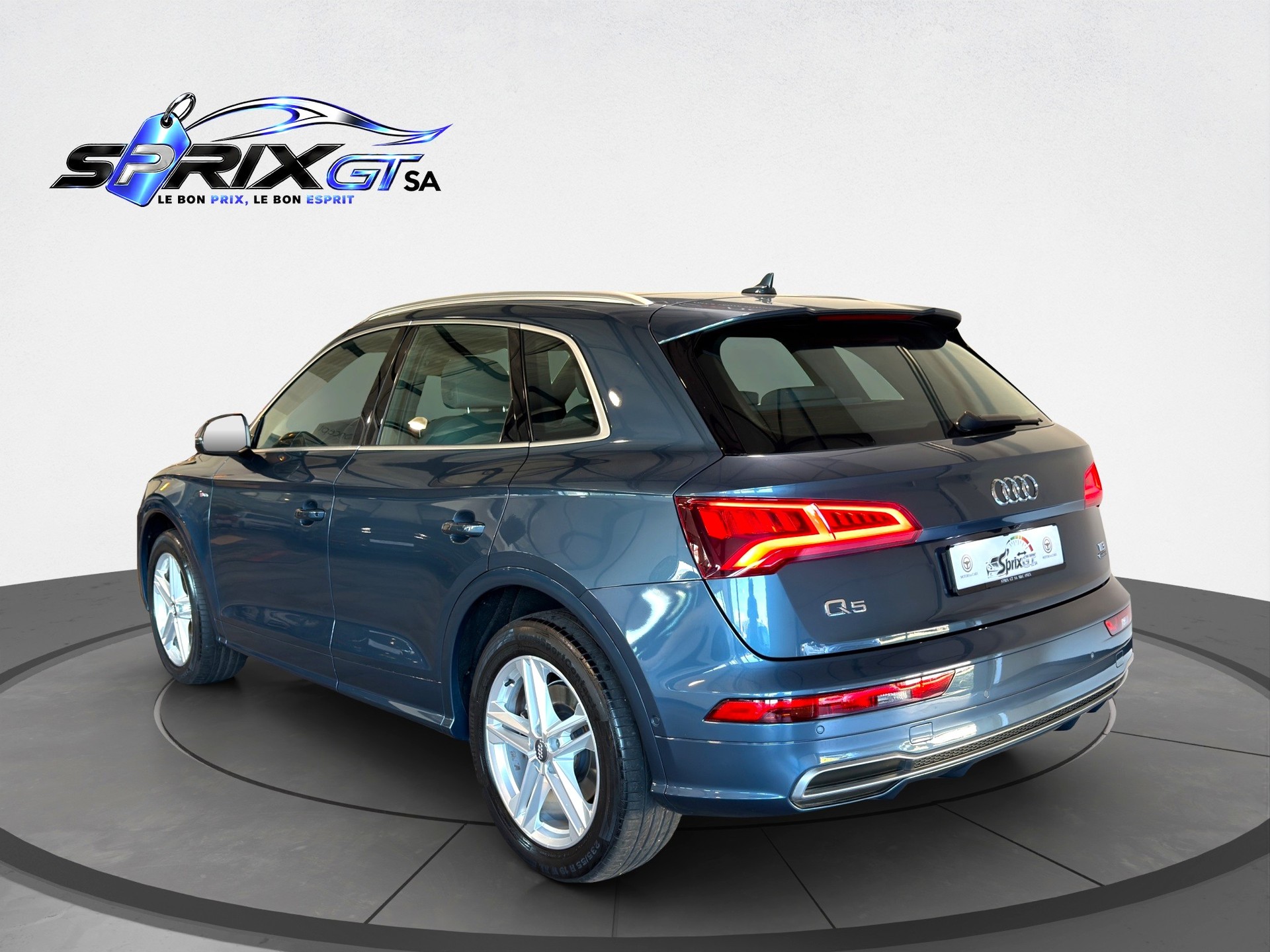 AUDI Q5 2.0 TDI Sline quattro S-tronic-image-2