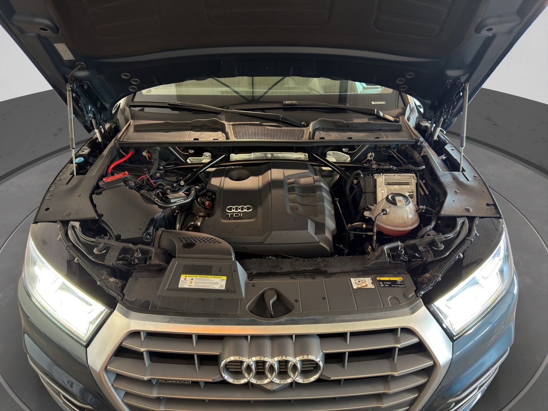 AUDI Q5 2.0 TDI Sline quattro S-tronic-image-15