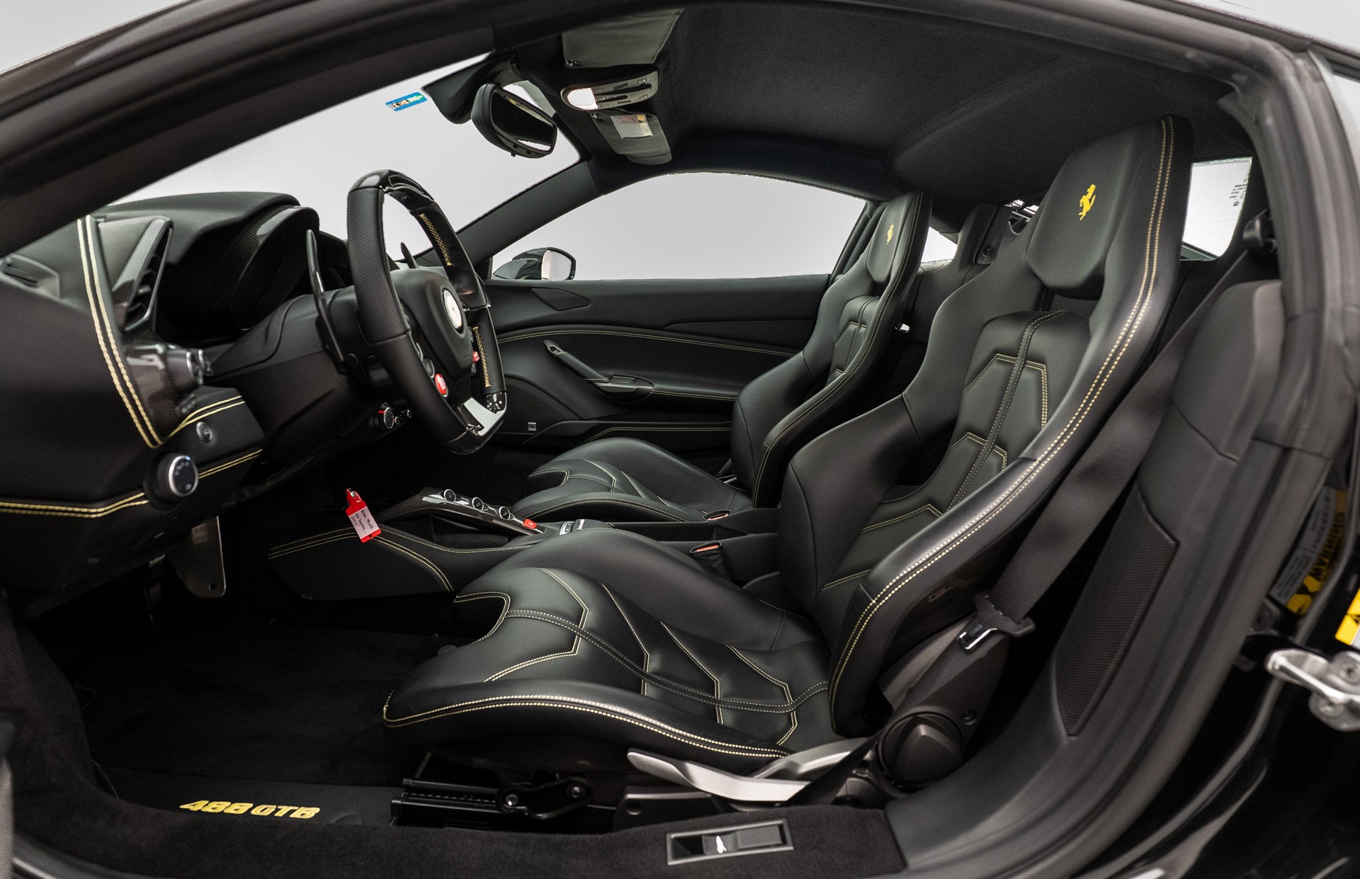 FERRARI 488 GTB 3.9 V8-image-6
