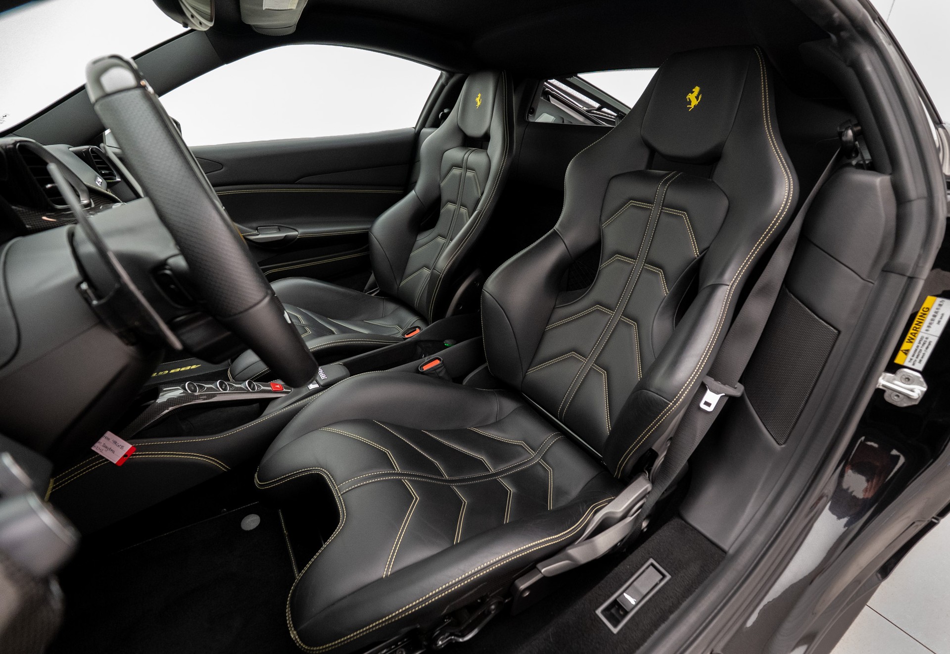 FERRARI 488 GTB 3.9 V8-image-5