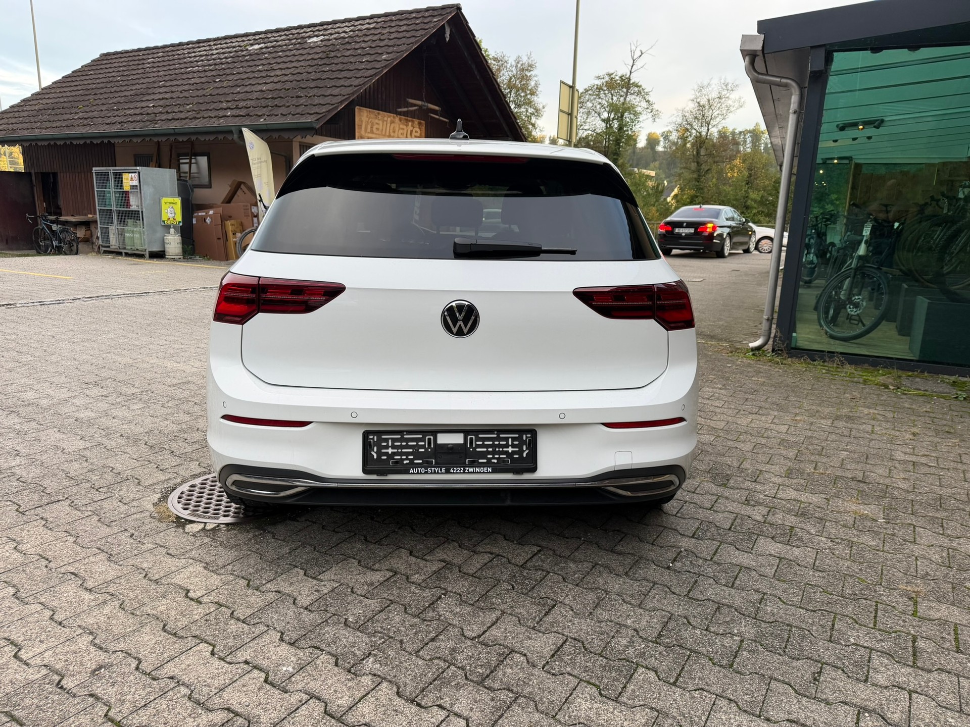 VW Golf 2.0 TDI Style DSG-image-4