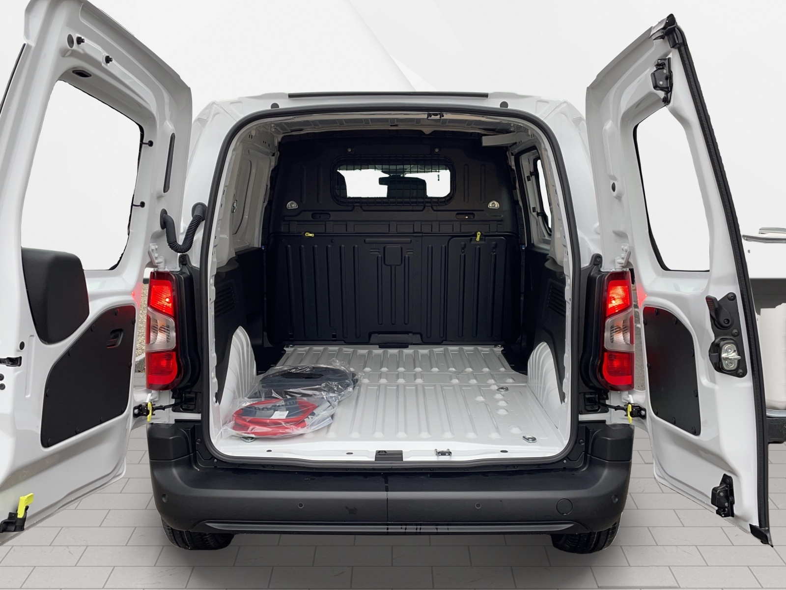 FIAT Doblo Elektro Kaw. L1 50 kWh SX Plus-image-6