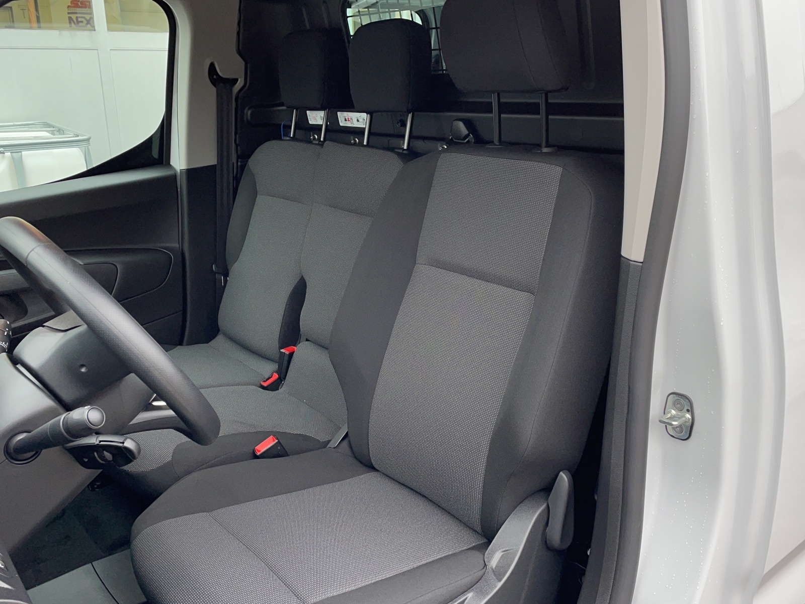 FIAT Doblo Elektro Kaw. L1 50 kWh SX Plus-image-7