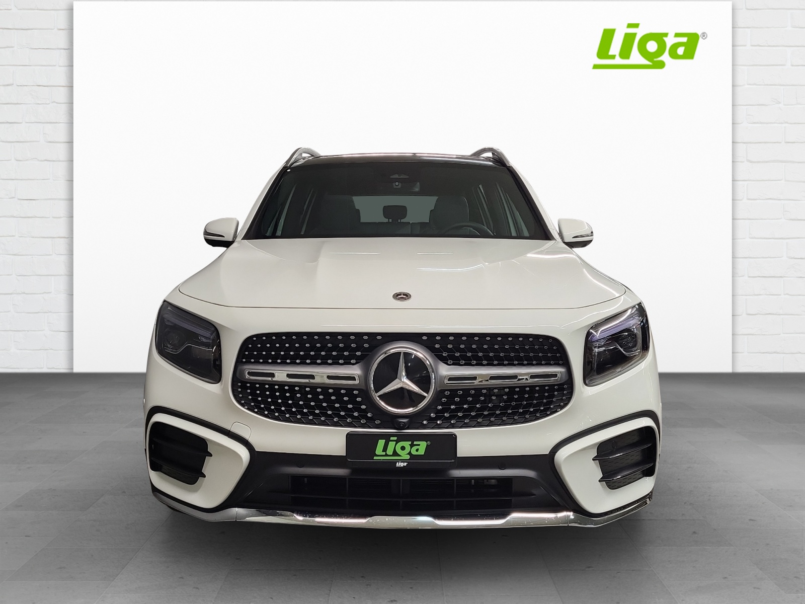 MERCEDES-BENZ GLB 200-image-2
