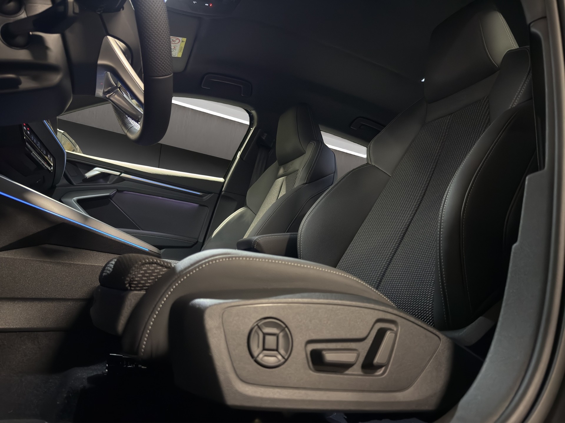AUDI A3 Allstreet 40 TFSI e Attraction S-tronic-image-11