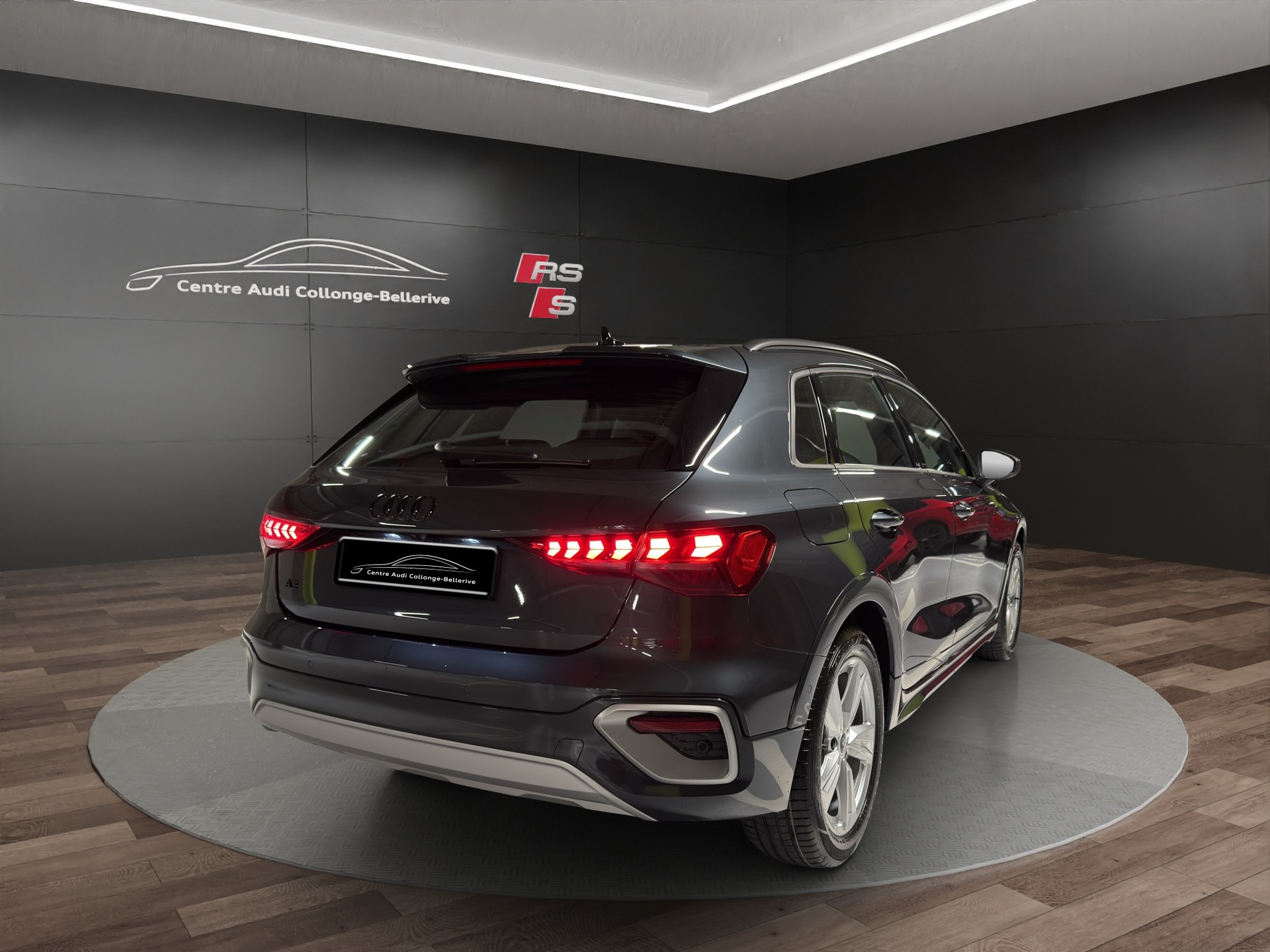 AUDI A3 Allstreet 40 TFSI e Attraction S-tronic-image-14