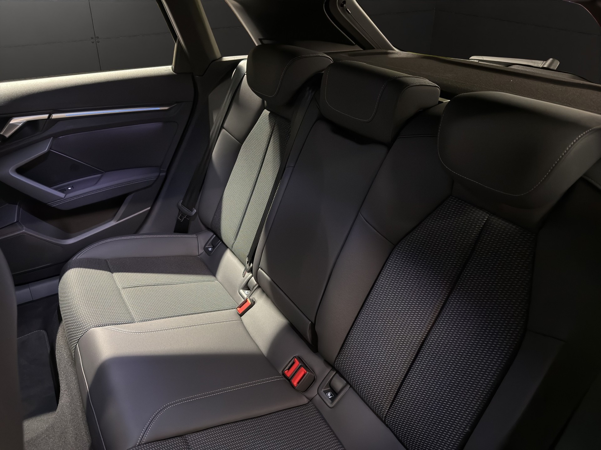 AUDI A3 Allstreet 40 TFSI e Attraction S-tronic-image-19