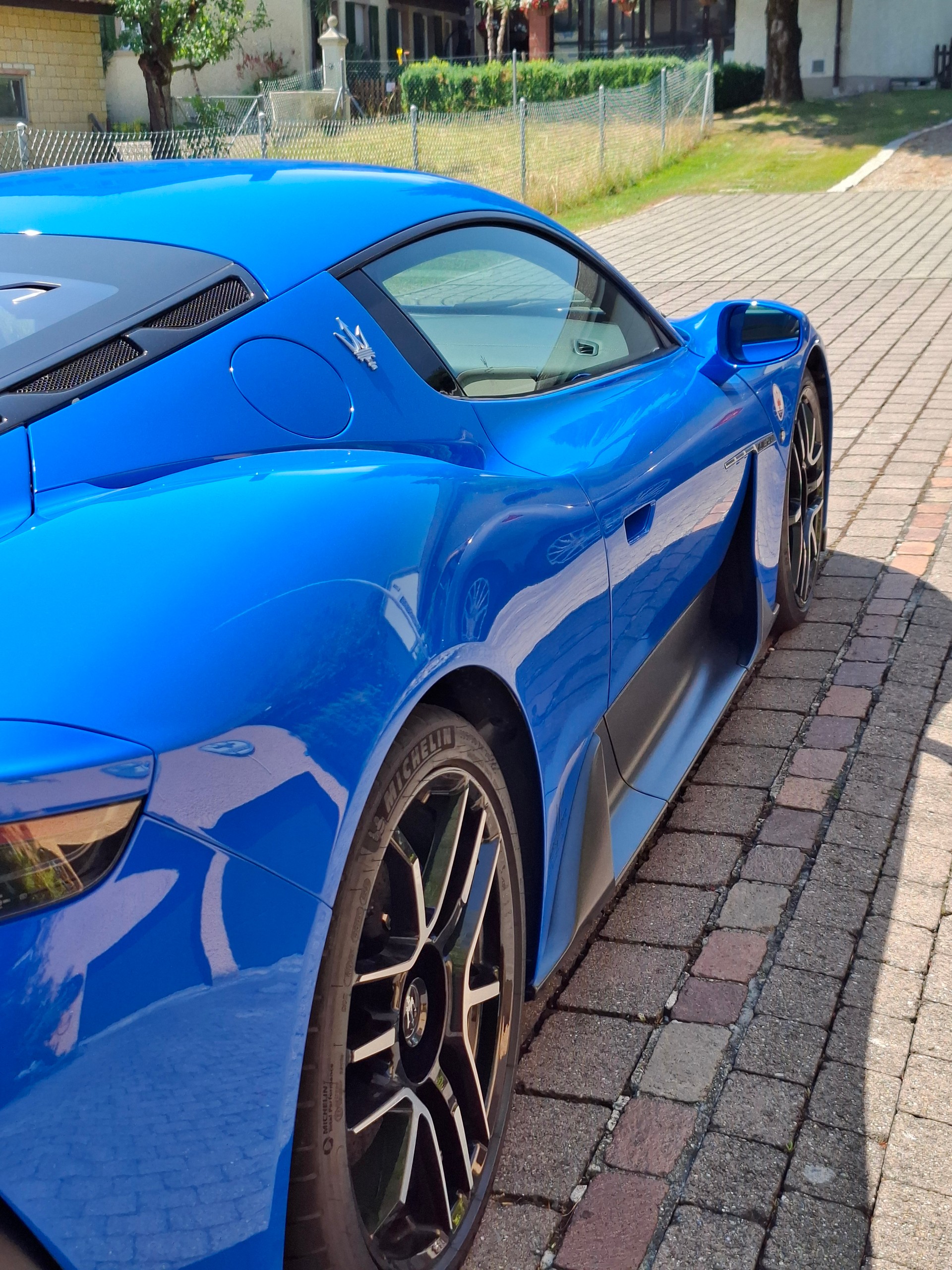 MASERATI MC 20-image-8