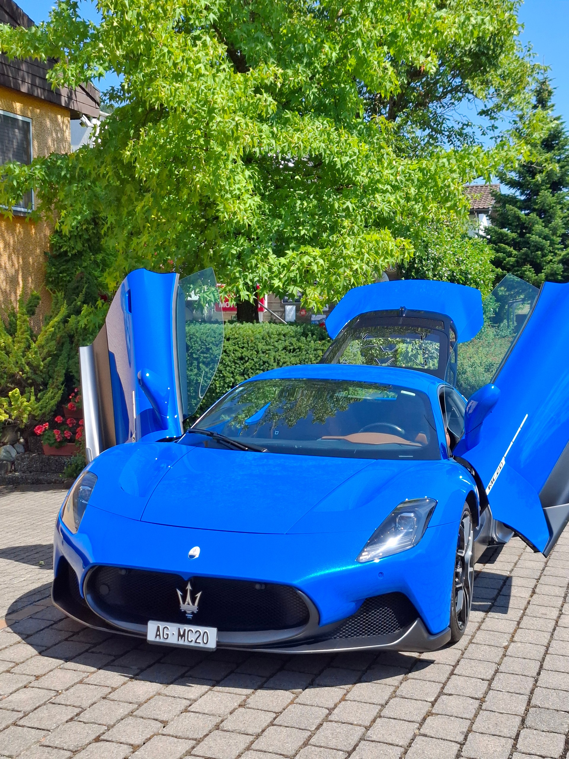 MASERATI MC 20-image-15