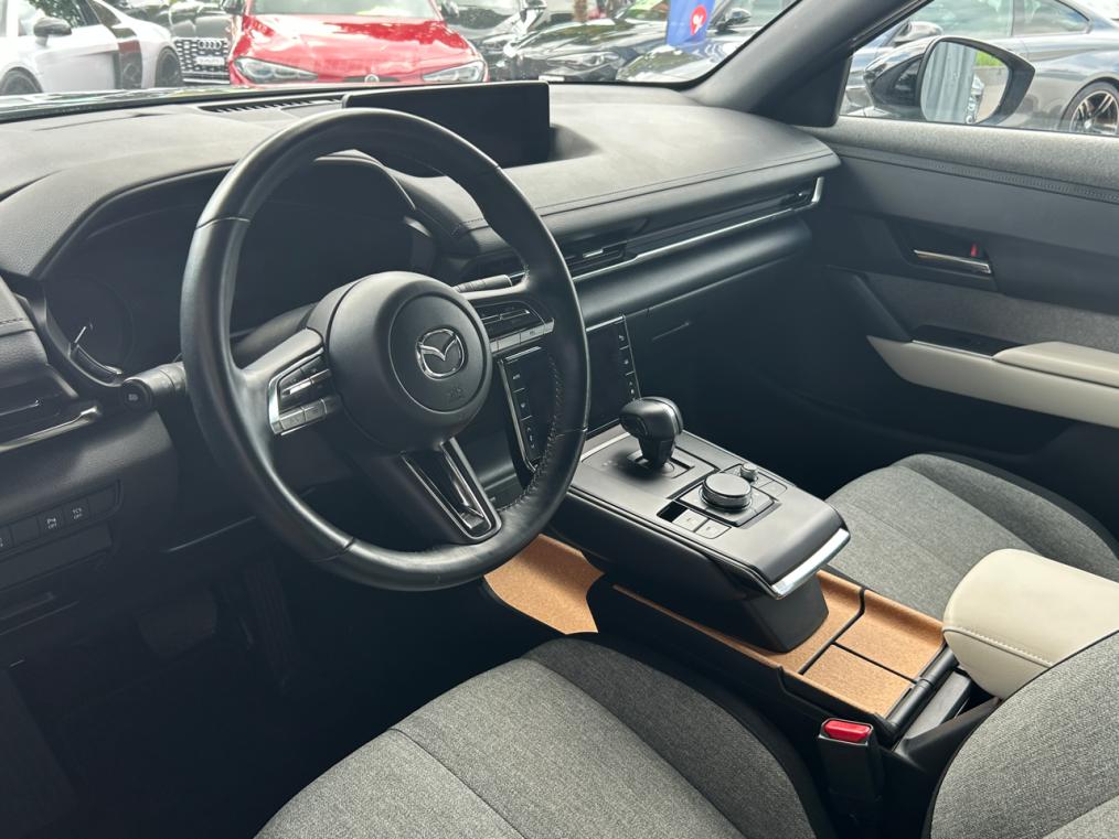 MAZDA MX-30 e-Skyactiv Exclusive Line-image-3