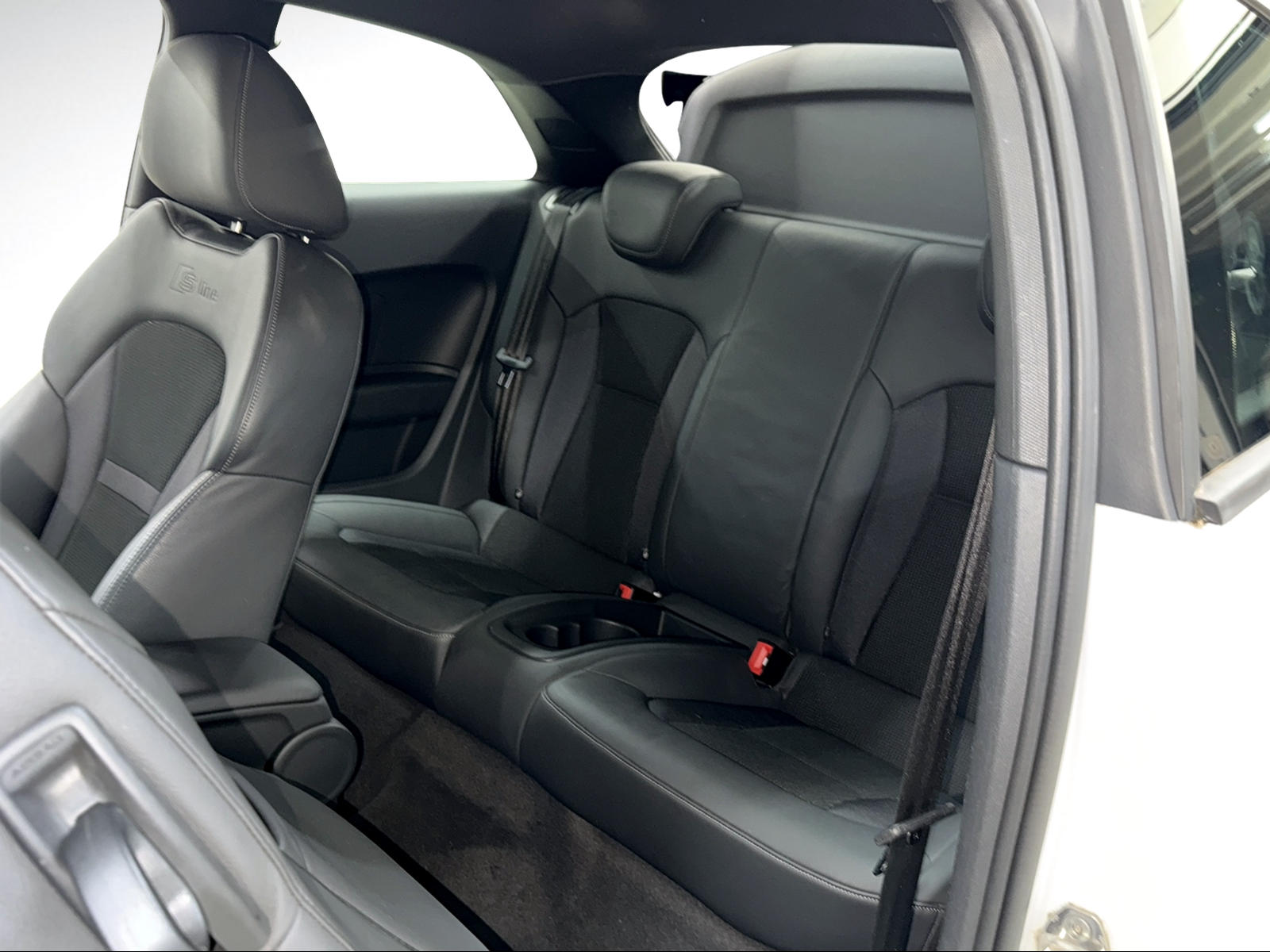 AUDI A1 Sport 1.4 TFSI S-Line 185PS S-tronic GLETSCHERWEISS PERL-image-7