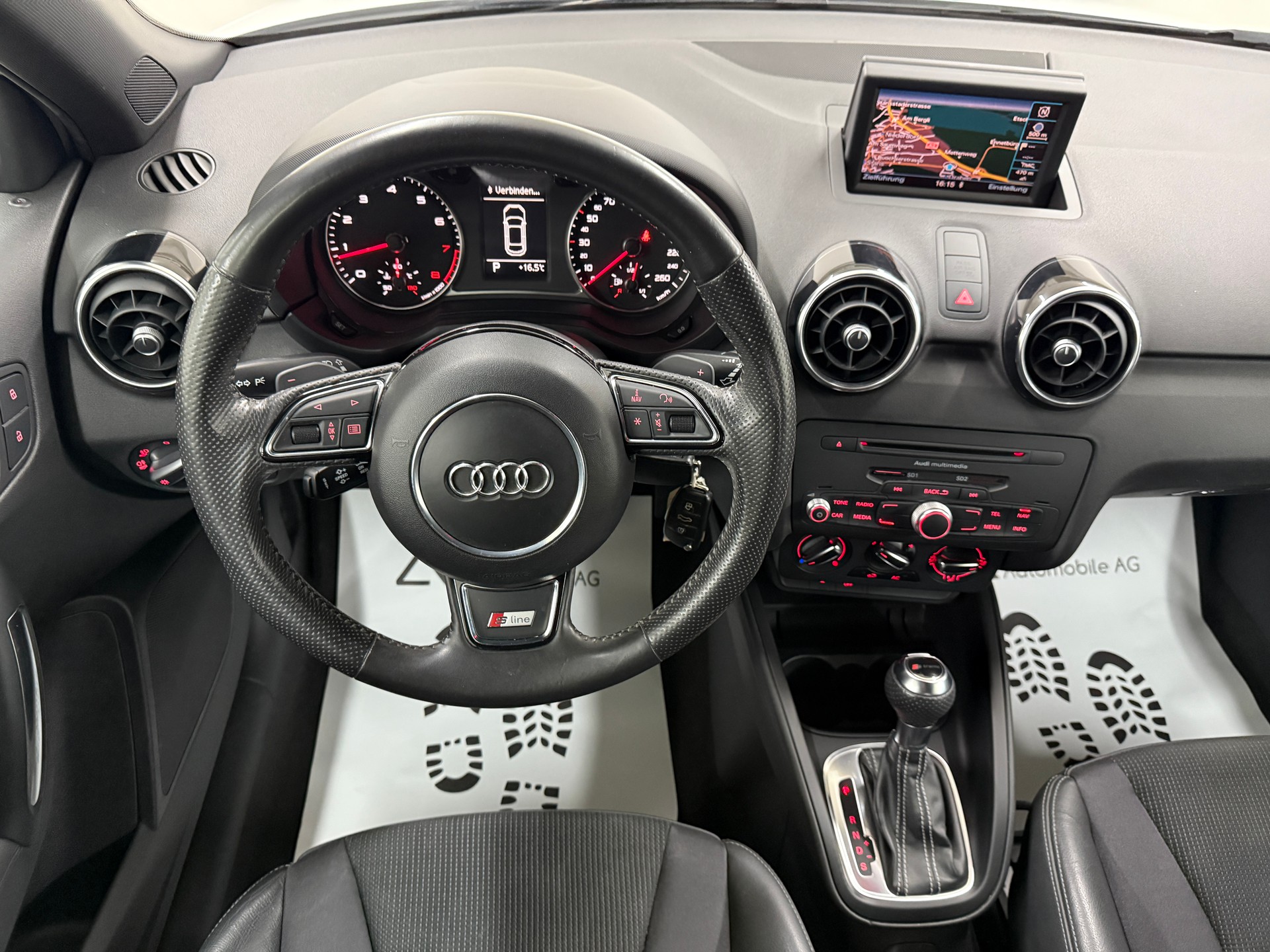 AUDI A1 Sport 1.4 TFSI S-Line 185PS S-tronic GLETSCHERWEISS PERL-image-10