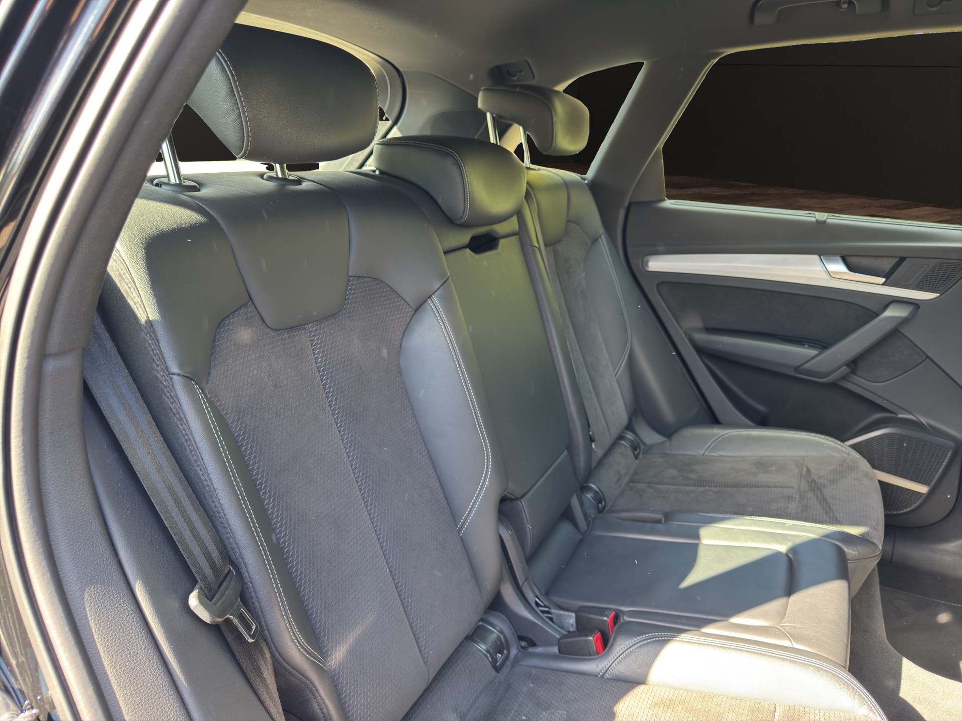 AUDI Q5 45 TFSI sport quattro S-tronic-image-13