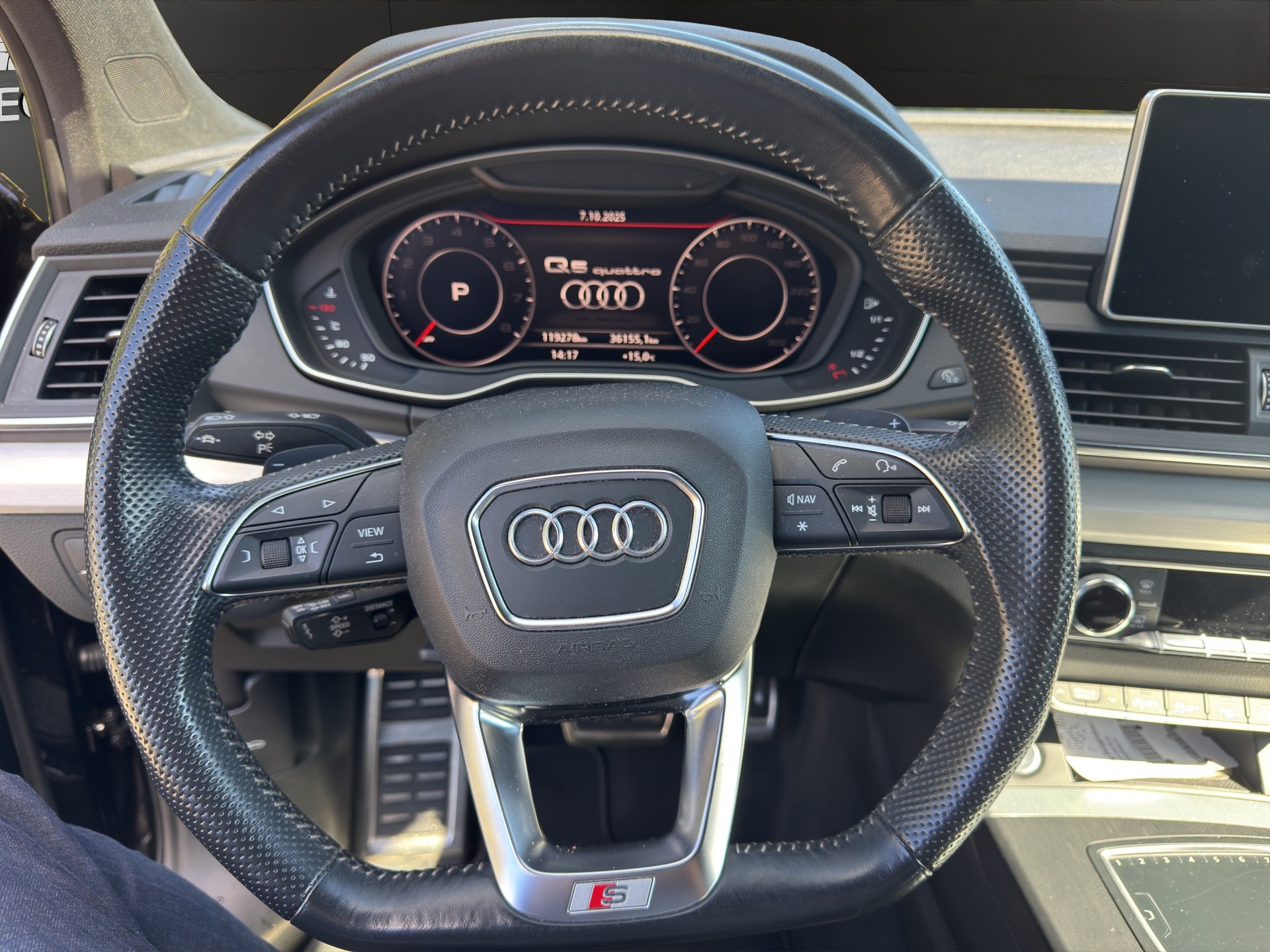 AUDI Q5 45 TFSI sport quattro S-tronic-image-8