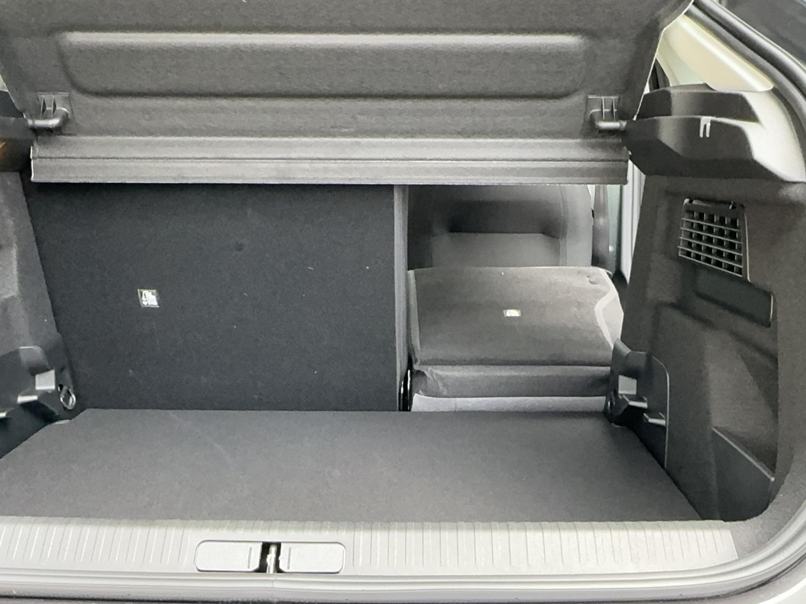 CITROEN e-C4 Swiss Edition-image-16