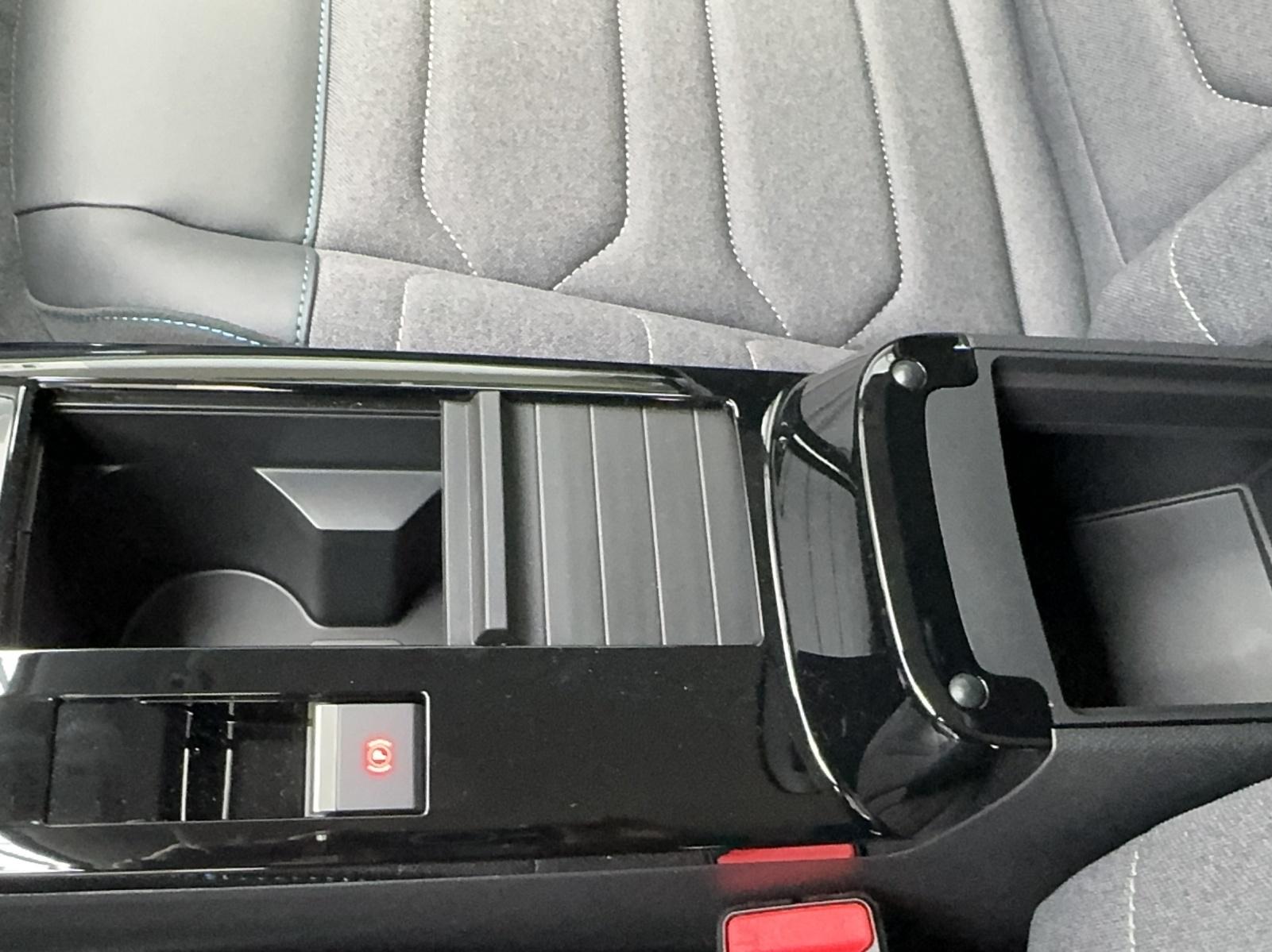 CITROEN e-C4 Swiss Edition-image-12