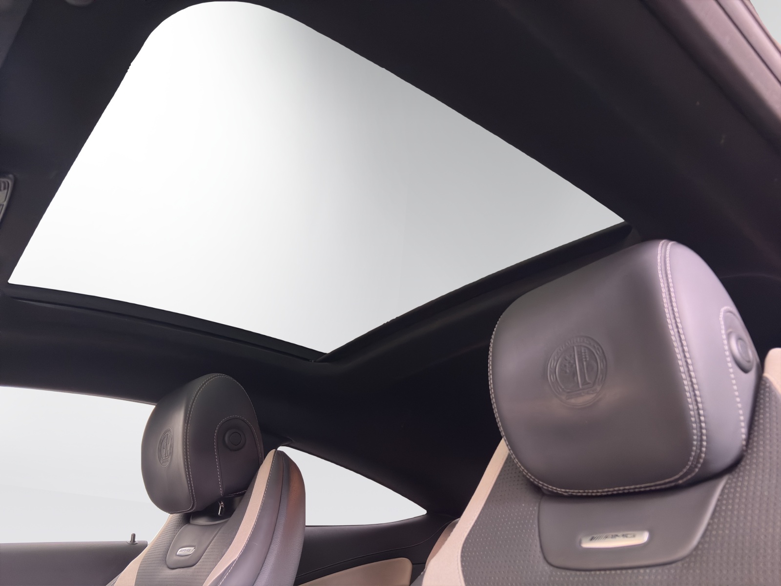 MERCEDES-BENZ C 63 S AMG 9G-tronic-image-12