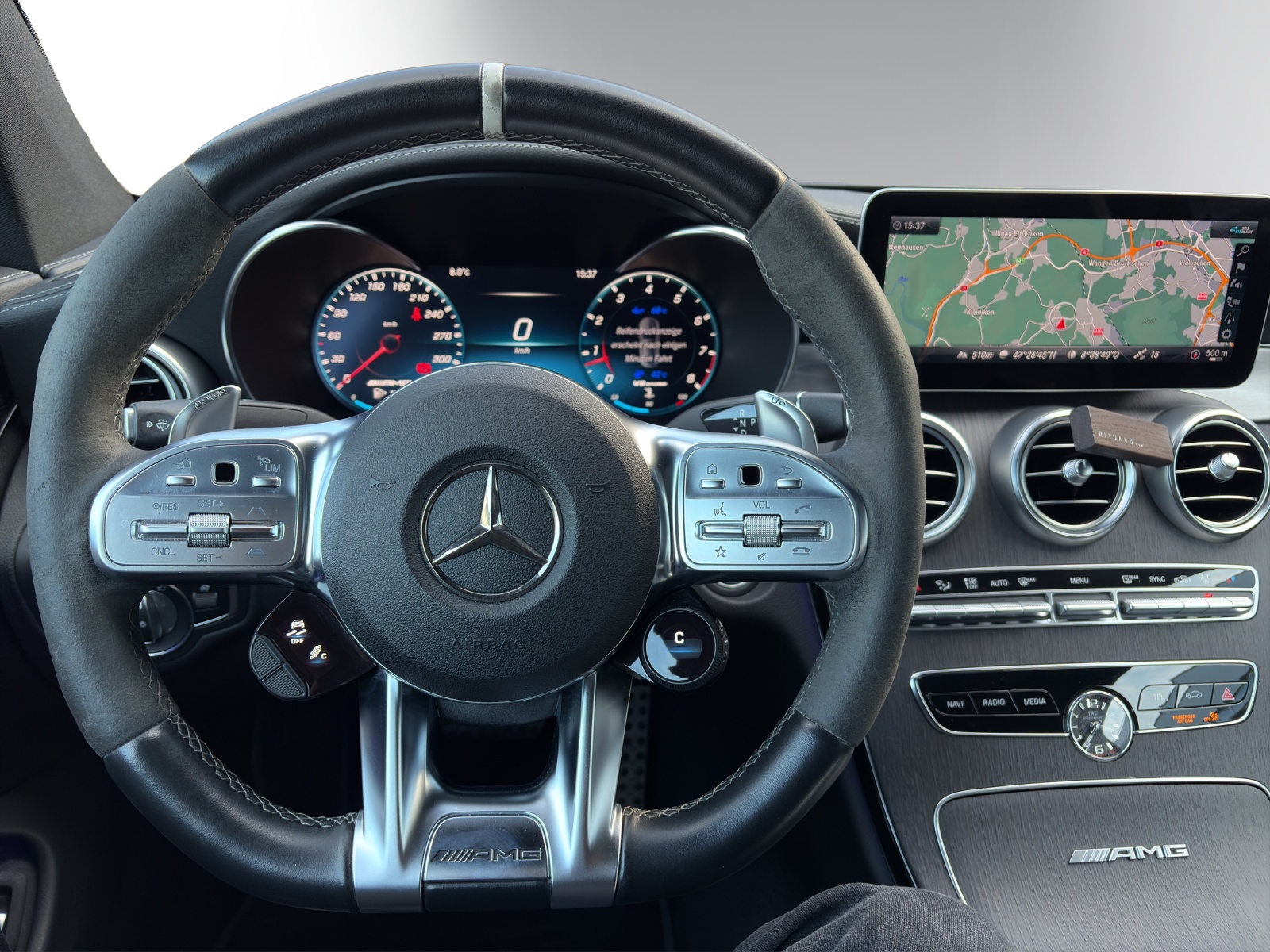 MERCEDES-BENZ C 63 S AMG 9G-tronic-image-13
