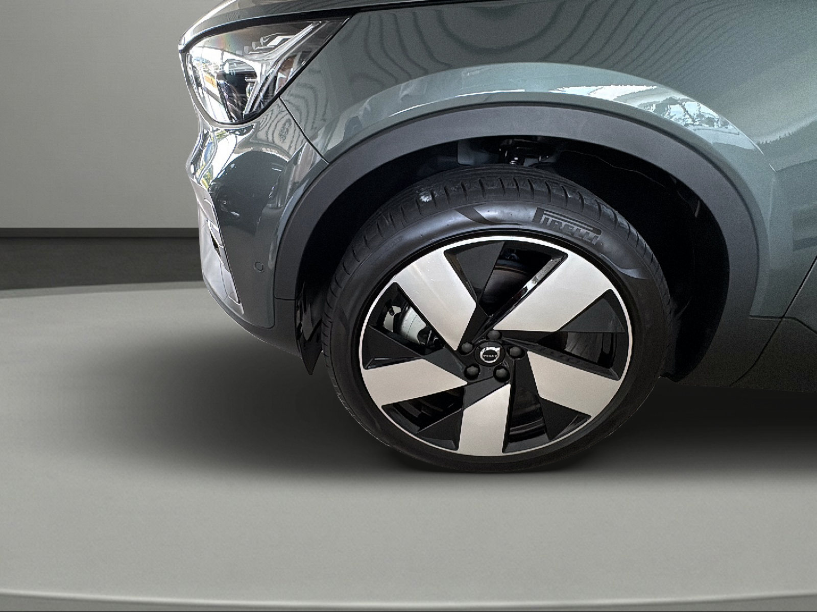 VOLVO EX40 82kWh Twin Motor AWD Ultra Xcentric Edition-image-2