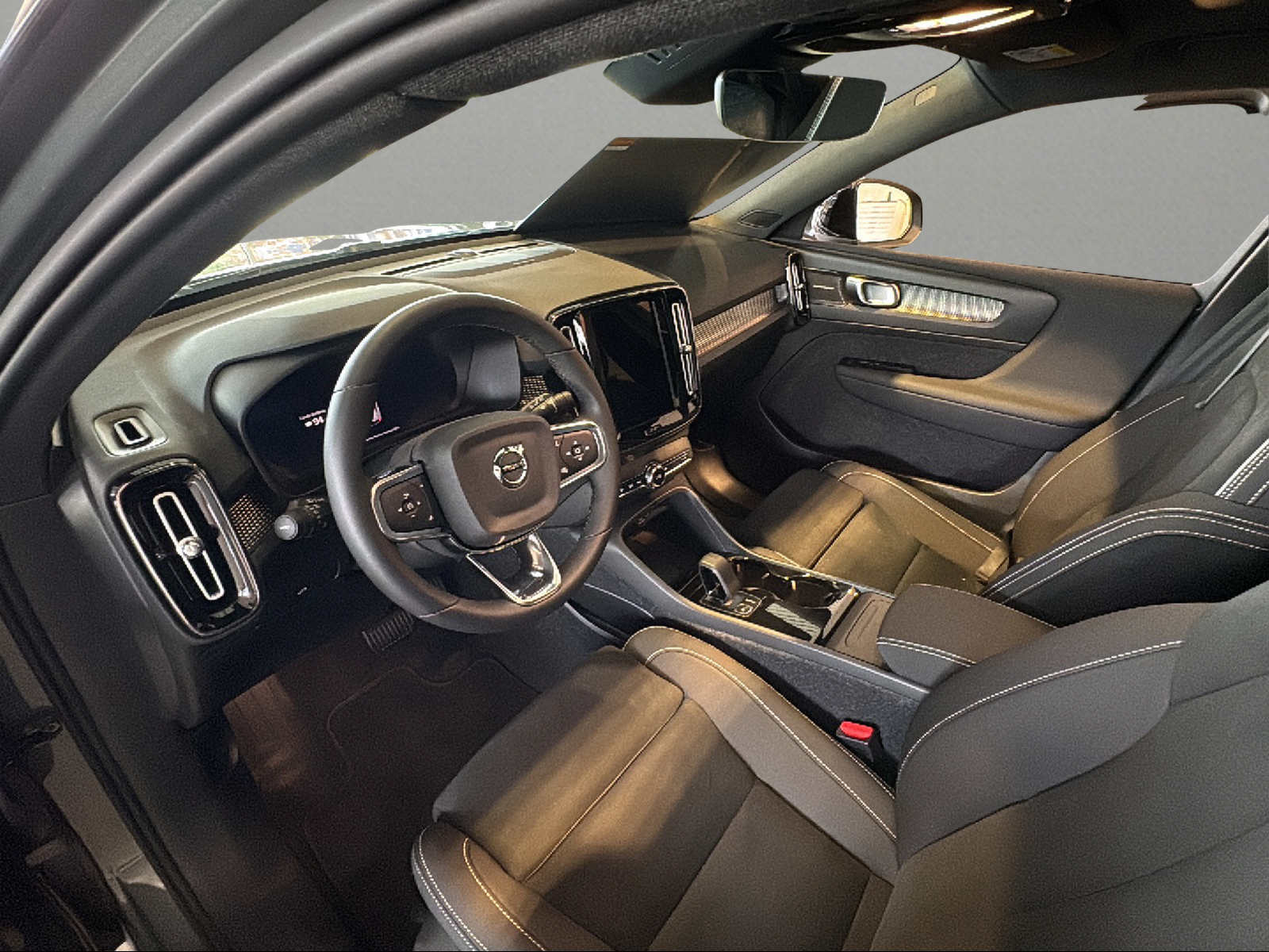 VOLVO EX40 82kWh Twin Motor AWD Ultra Xcentric Edition-image-11