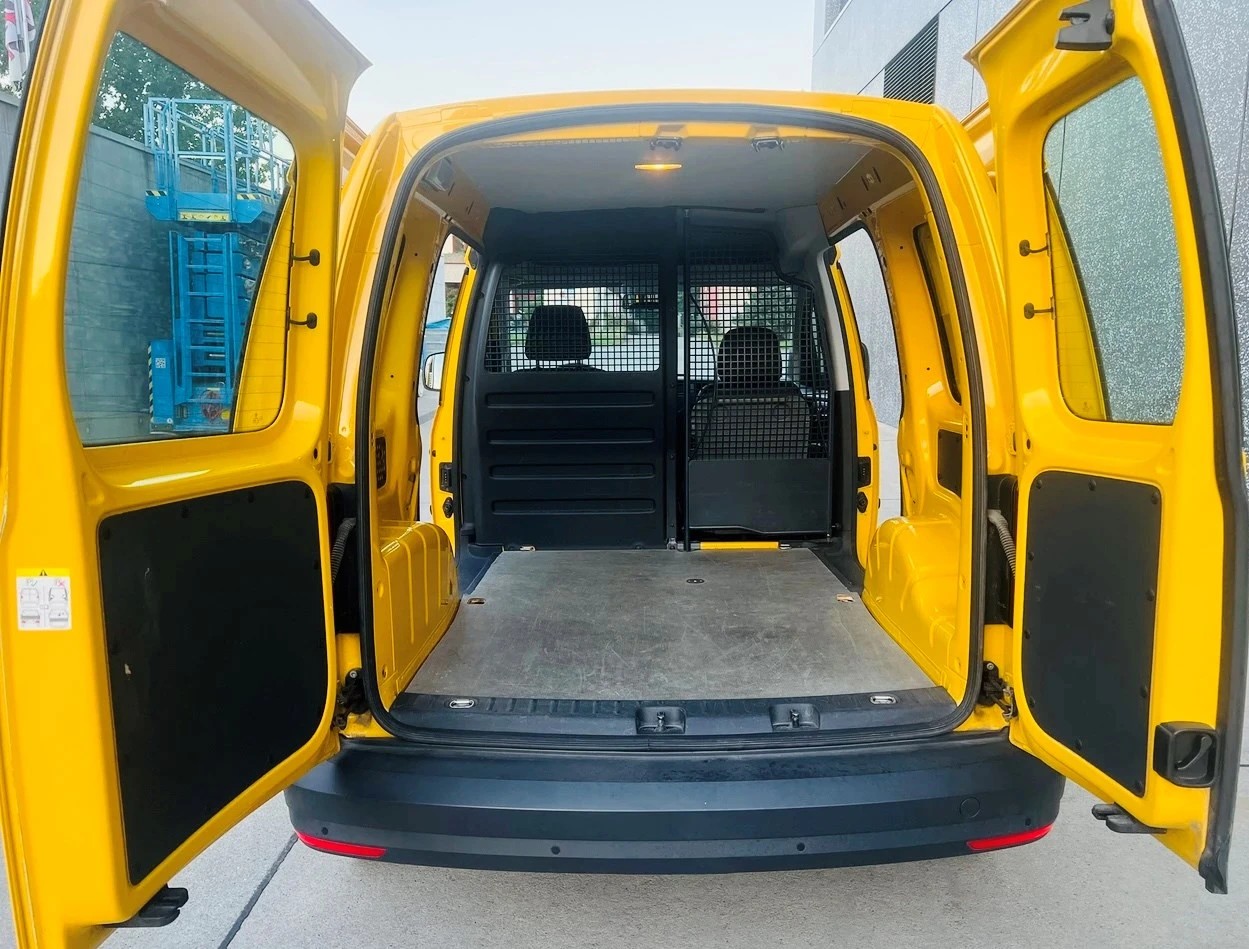 VW Caddy 2.0TDI BlueMotion Technology-image-7