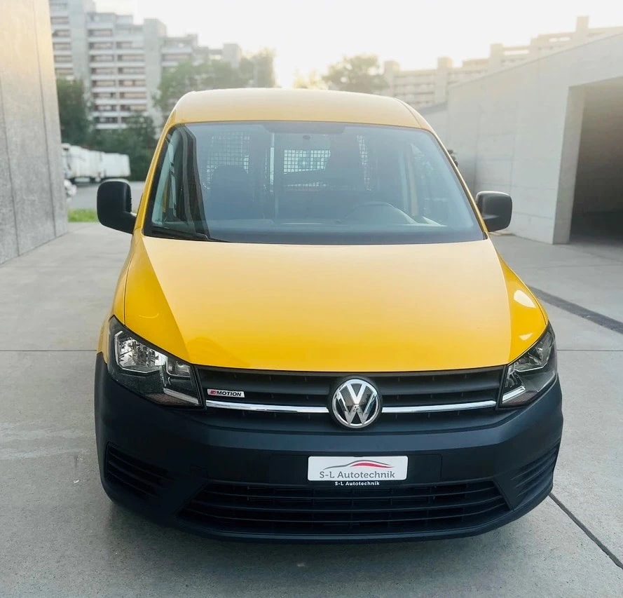 VW Caddy 2.0TDI BlueMotion Technology-image-2