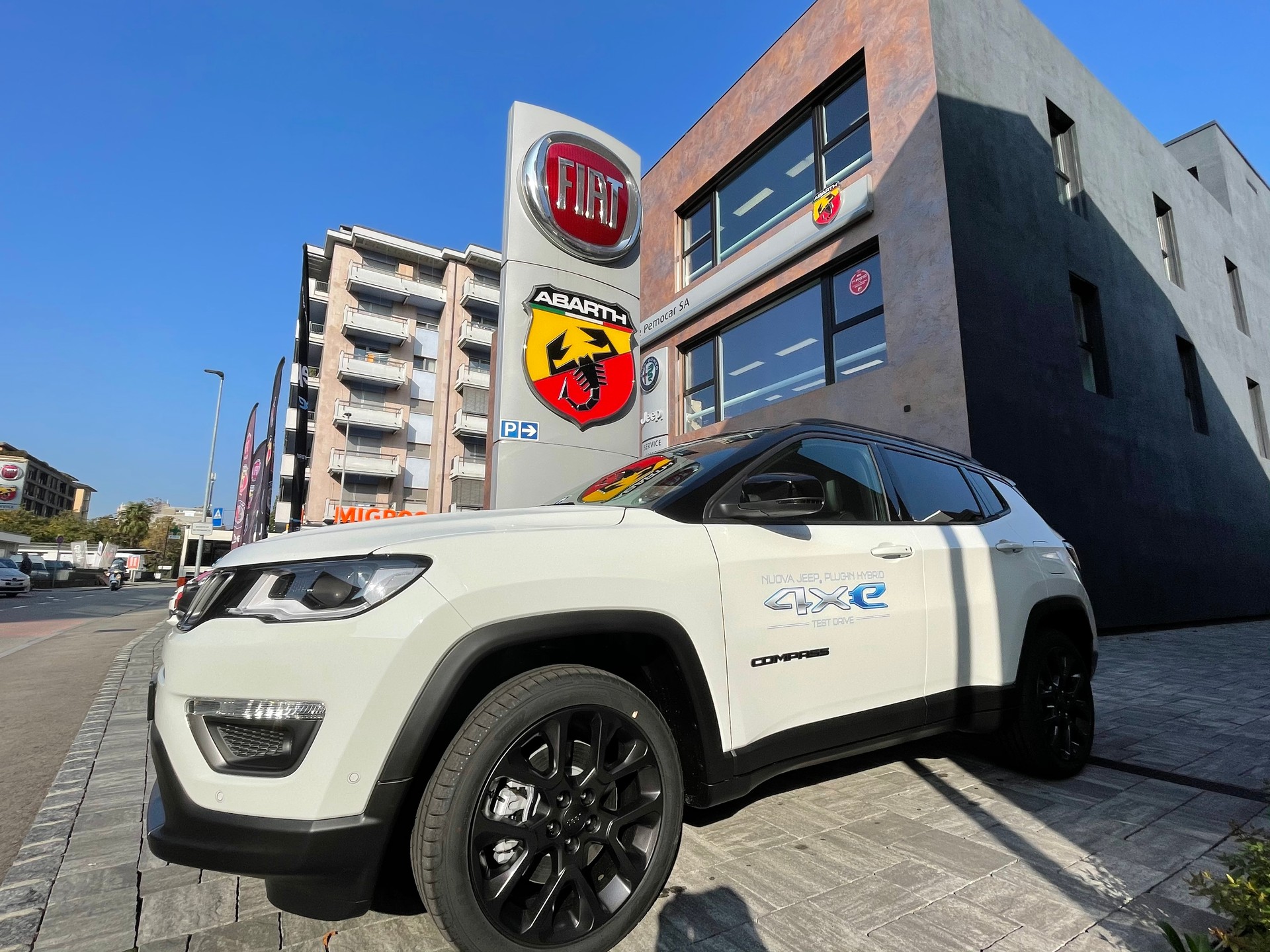 JEEP Compass 1.3 T PHEV S AWD-image-1