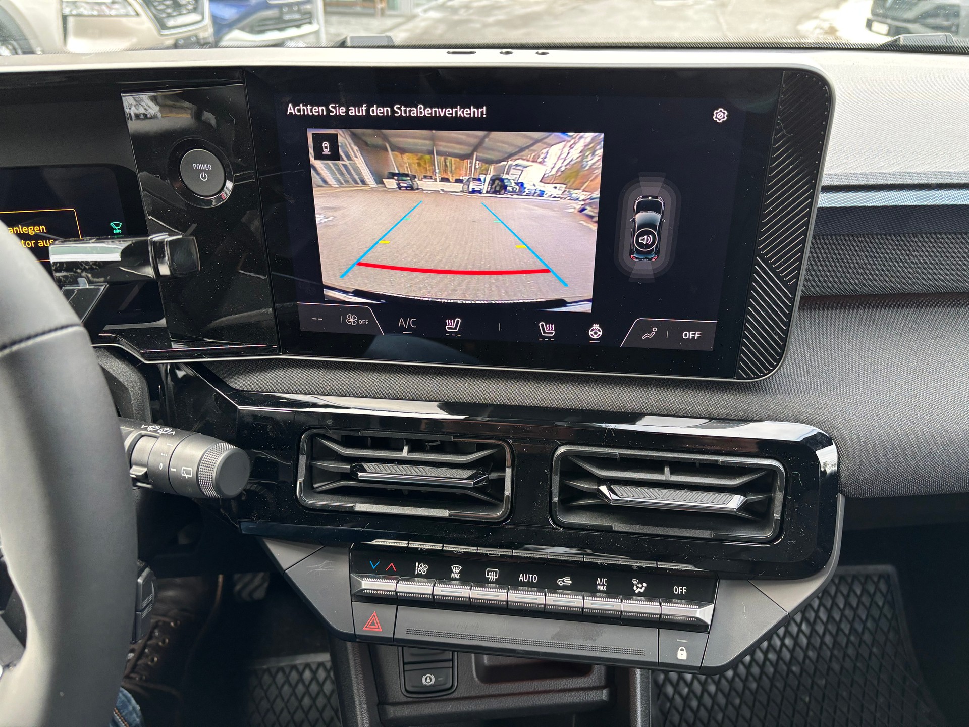 NISSAN Micra 52kWh Advance-image-12
