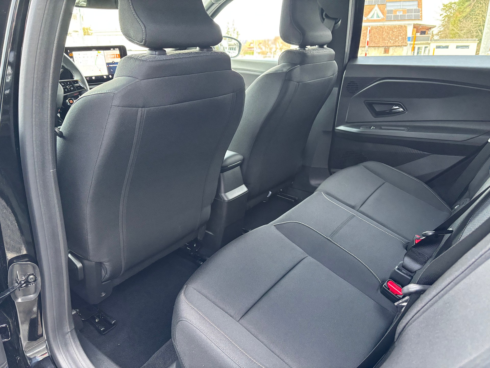 NISSAN Micra 52kWh Advance-image-8