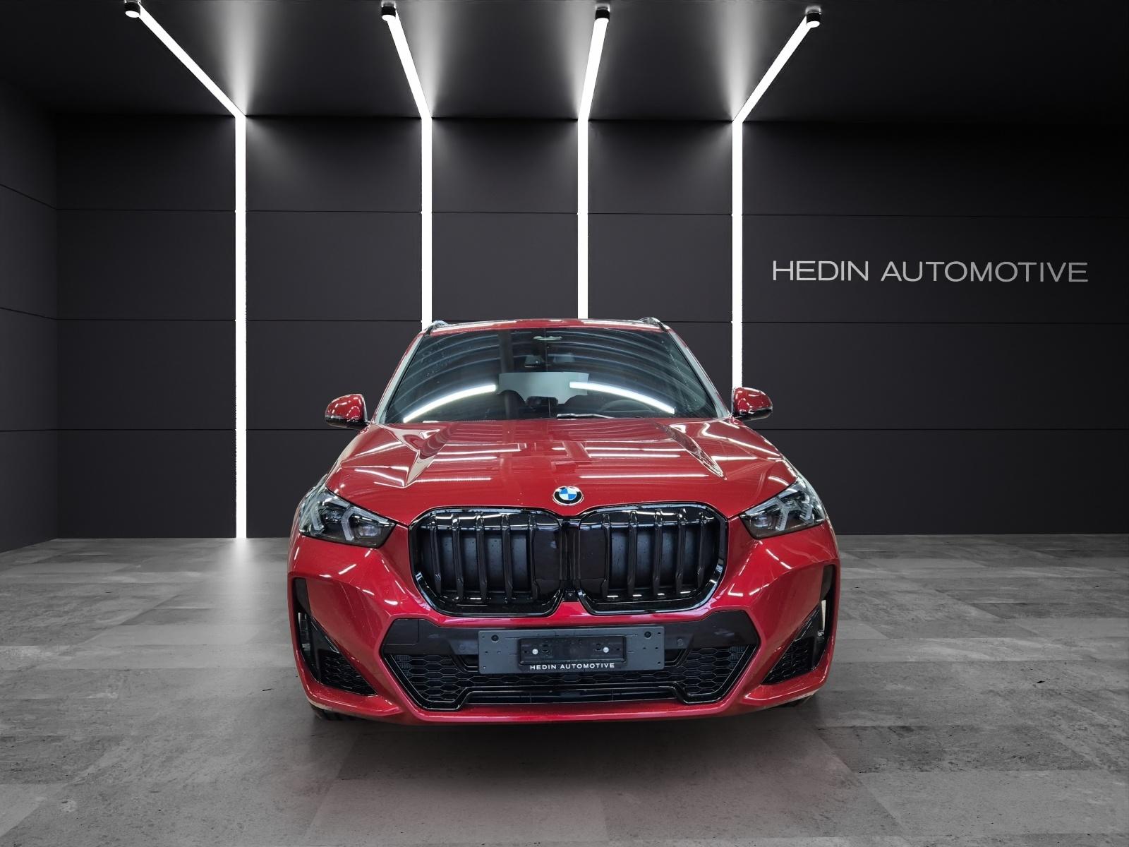 BMW X1 23i xDrive paddles-showroom-element-1