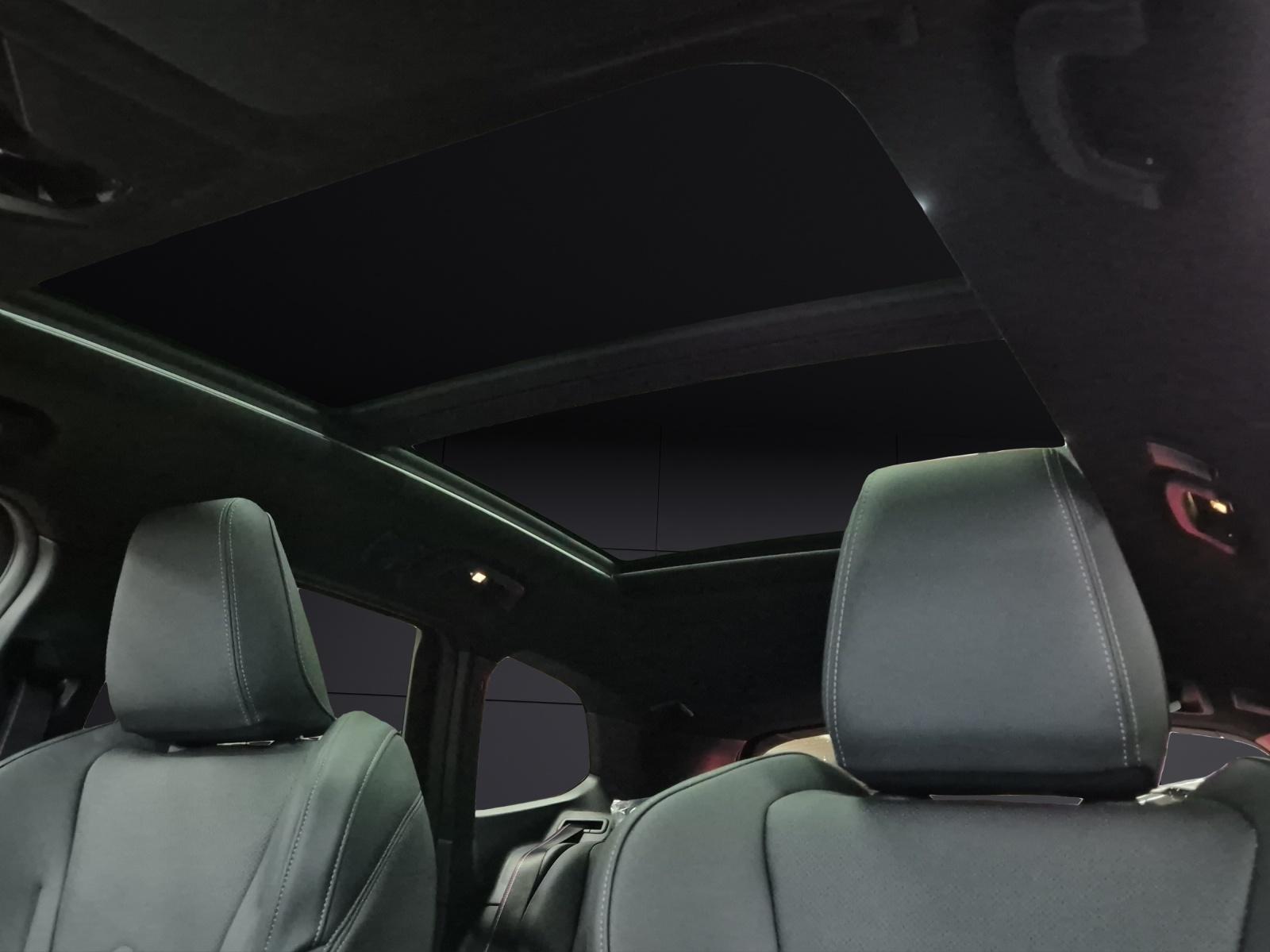BMW X1 23i xDrive paddles-image-11