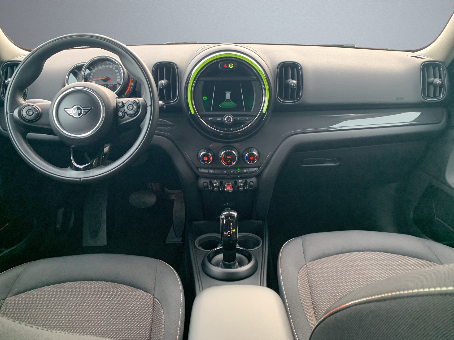 MINI Countryman Cooper FWD Steptronic DKG-image-11
