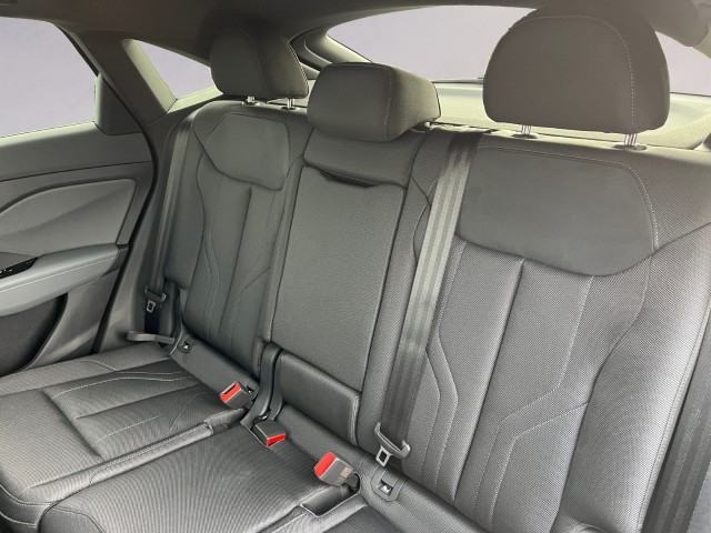AUDI Q3 Sportback e-hybrid 200 kW S tronig-image-17