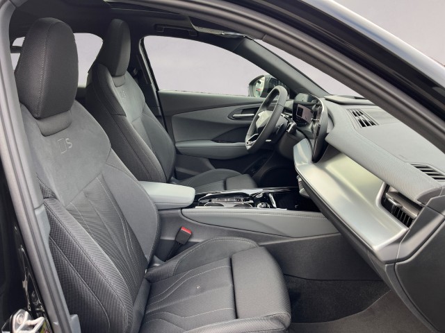 AUDI Q3 Sportback e-hybrid 200 kW S tronig-image-18