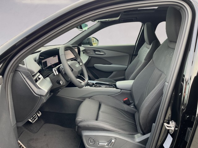 AUDI Q3 Sportback e-hybrid 200 kW S tronig-image-11
