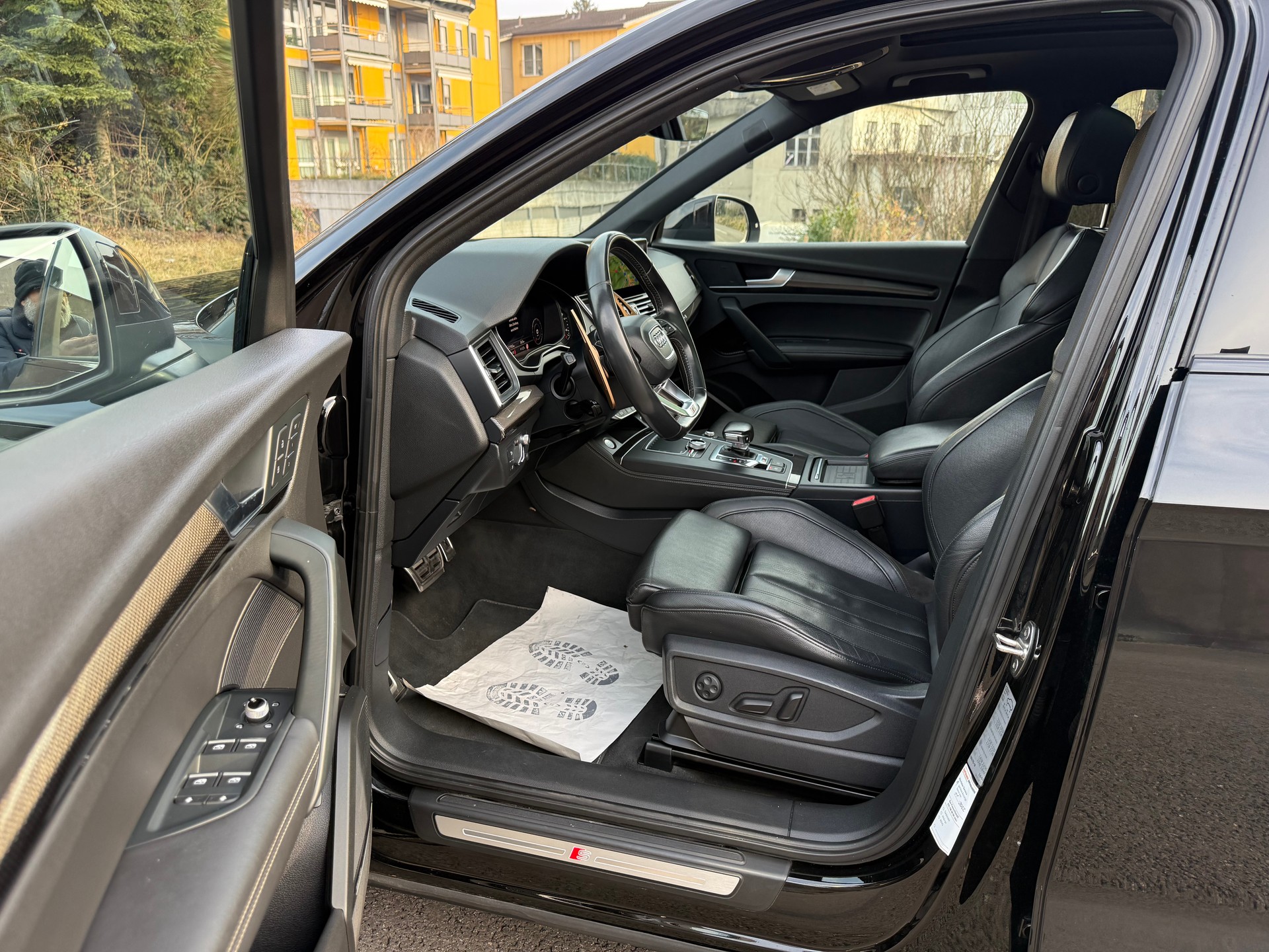 AUDI SQ5 3.0 TFSI quattro S-tronic-image-13