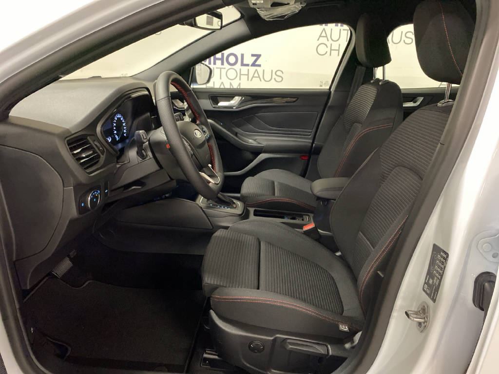 FORD Focus SW 1.0i EcoB Hybrid 155 ST-Line-image-15