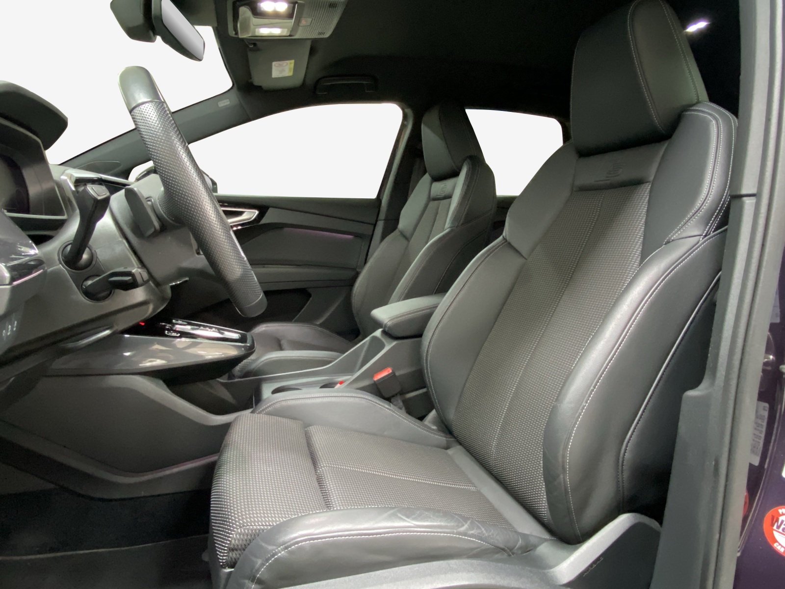 AUDI Q4 e-tron 35-image-8