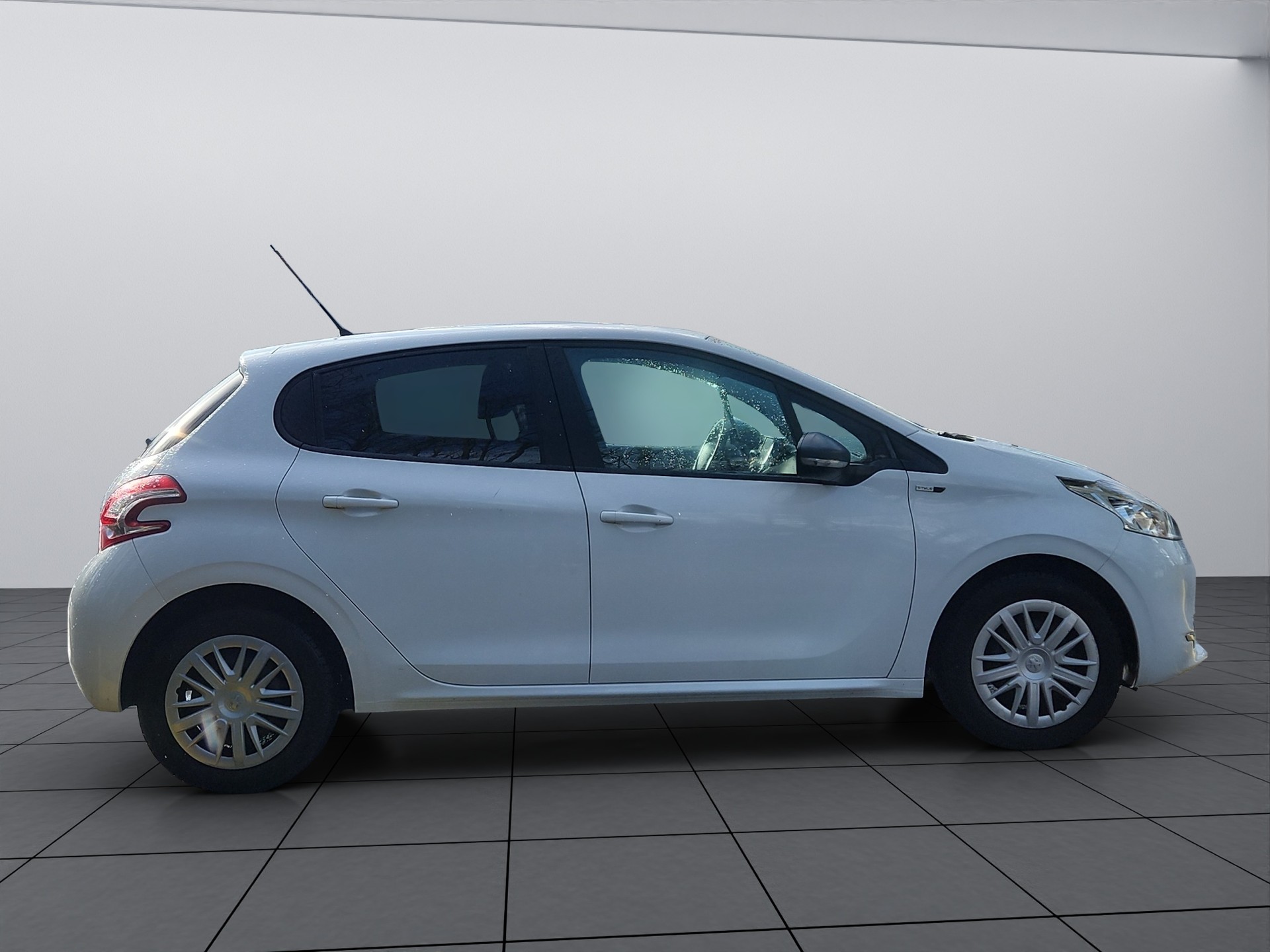 PEUGEOT 208 1.2 VTI Access-image-7