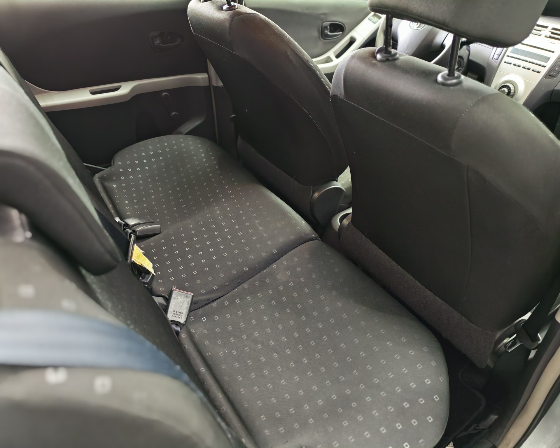 TOYOTA Yaris 1.0 Linea Luna-image-9