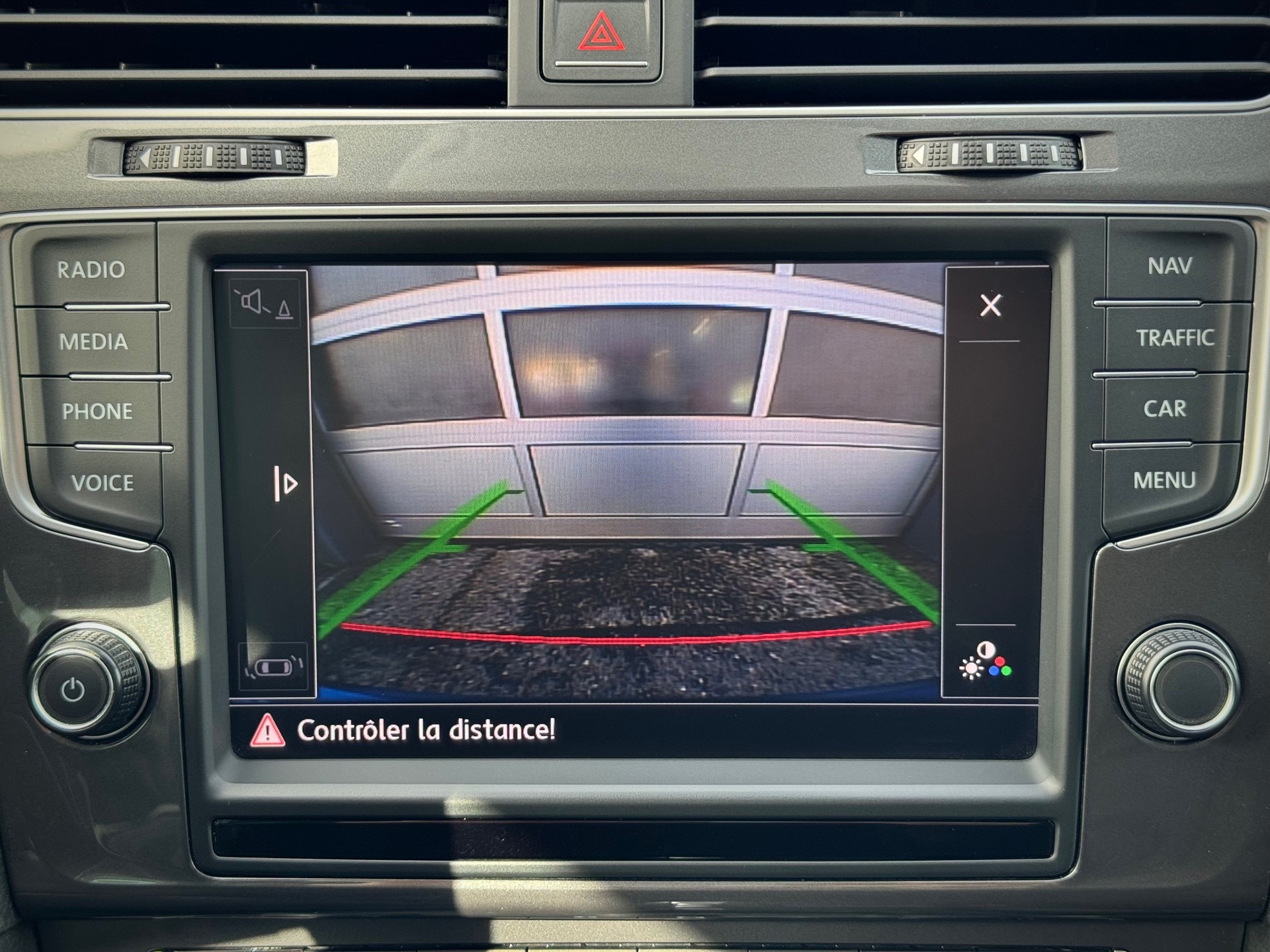 VW Golf 2.0 TDI Alltrack 4Motion - Véhicule Suisse (CH)-image-8
