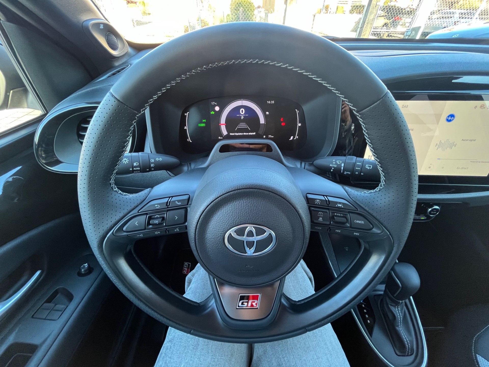 TOYOTA Aygo X 1.5 GR Sport e-CVT-image-11
