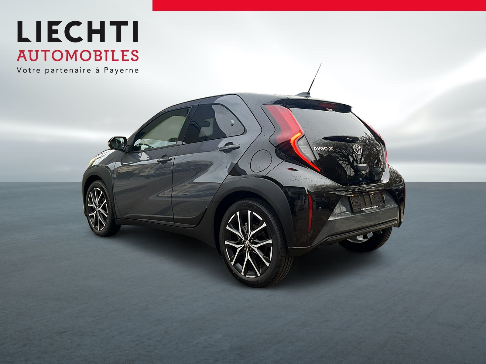 TOYOTA Aygo X 1.5 GR Sport e-CVT-image-2