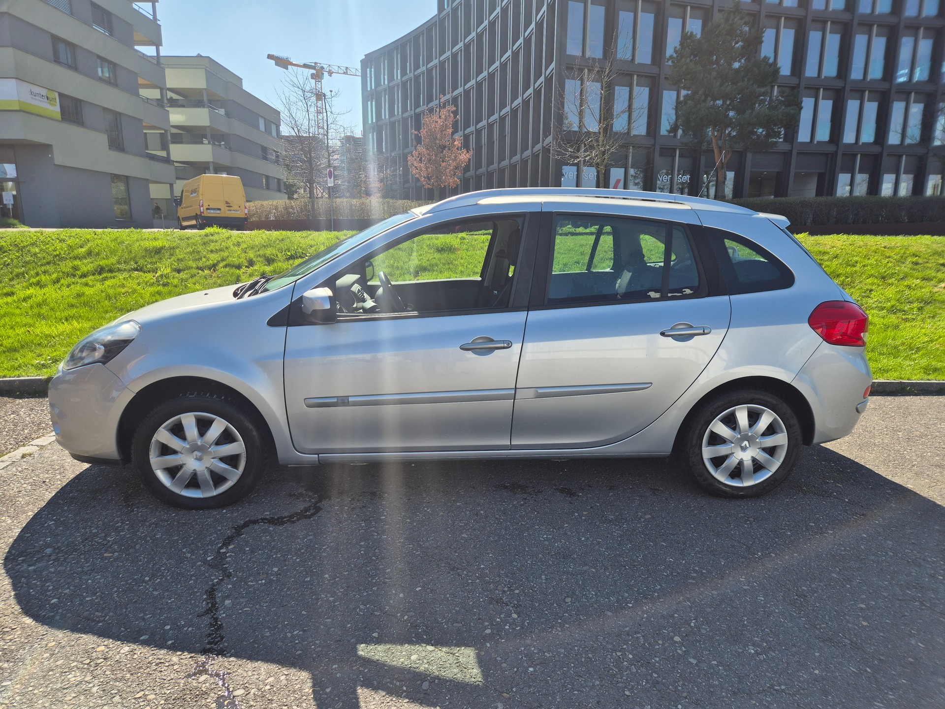RENAULT Clio Grandtour 1.6 16V Exception Automatic-image-7
