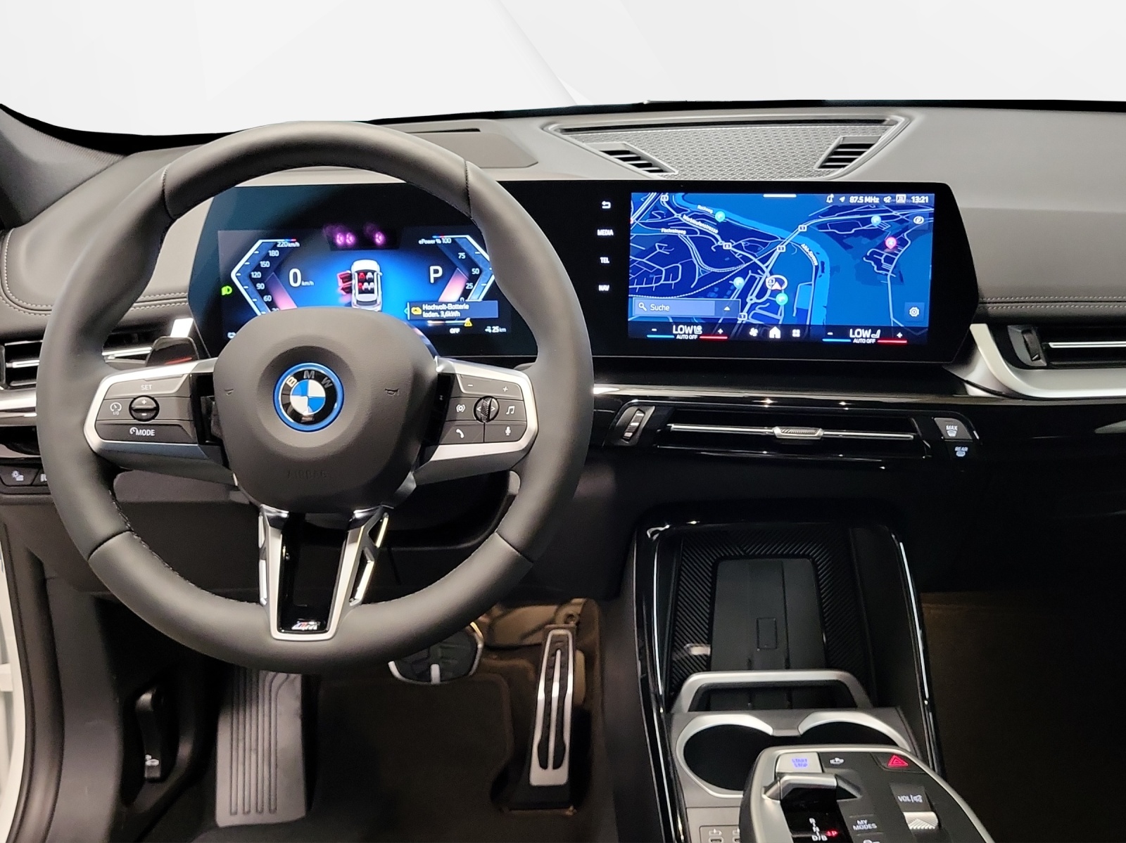 BMW iX1 eDrive 20 M Sport-image-13