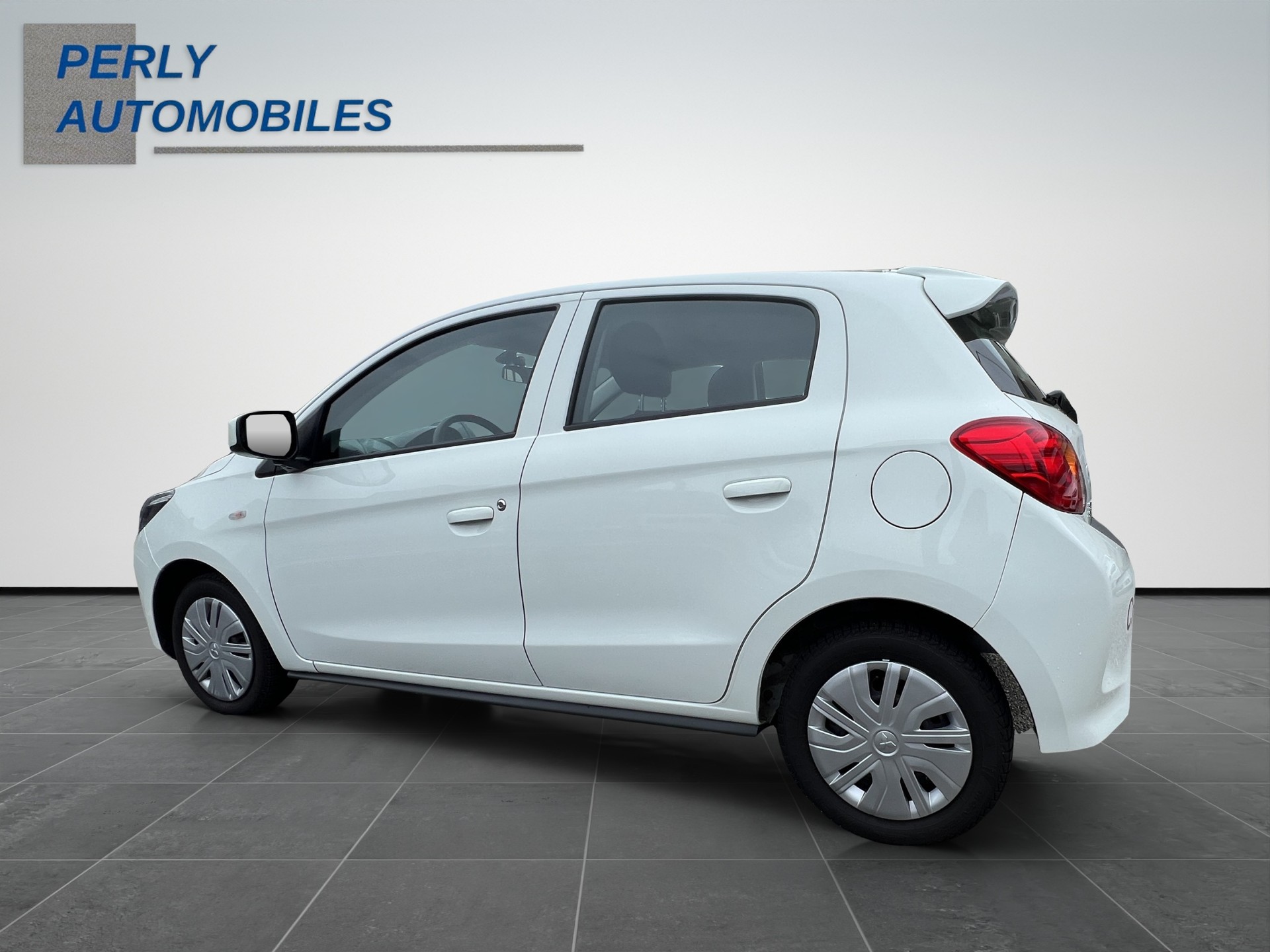 MITSUBISHI Space Star 1.2 Inform-showroom-element-3