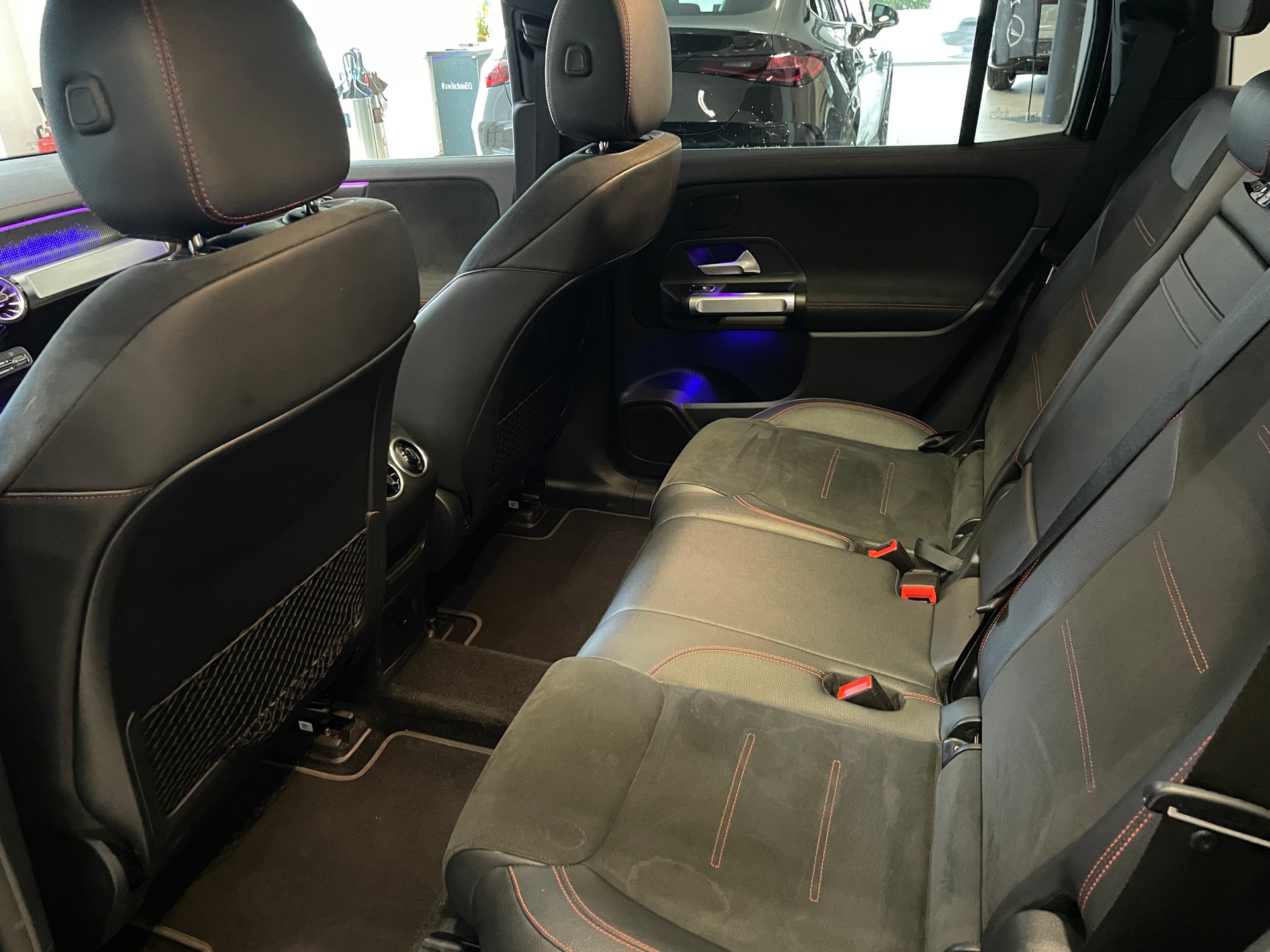 MERCEDES-BENZ EQB 350 AMG Line 4Matic-image-9