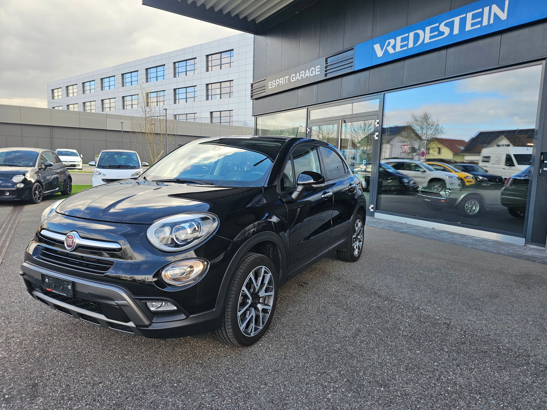 FIAT 500X 1.4T Cross 4x4 Automatic-image-1