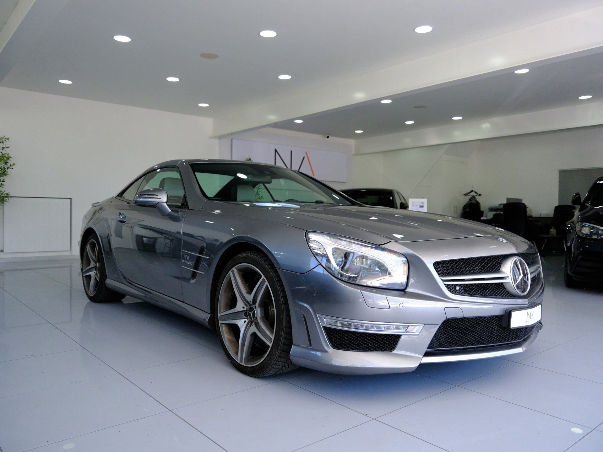 MERCEDES-BENZ SL 63 AMG Speedshift-image-1