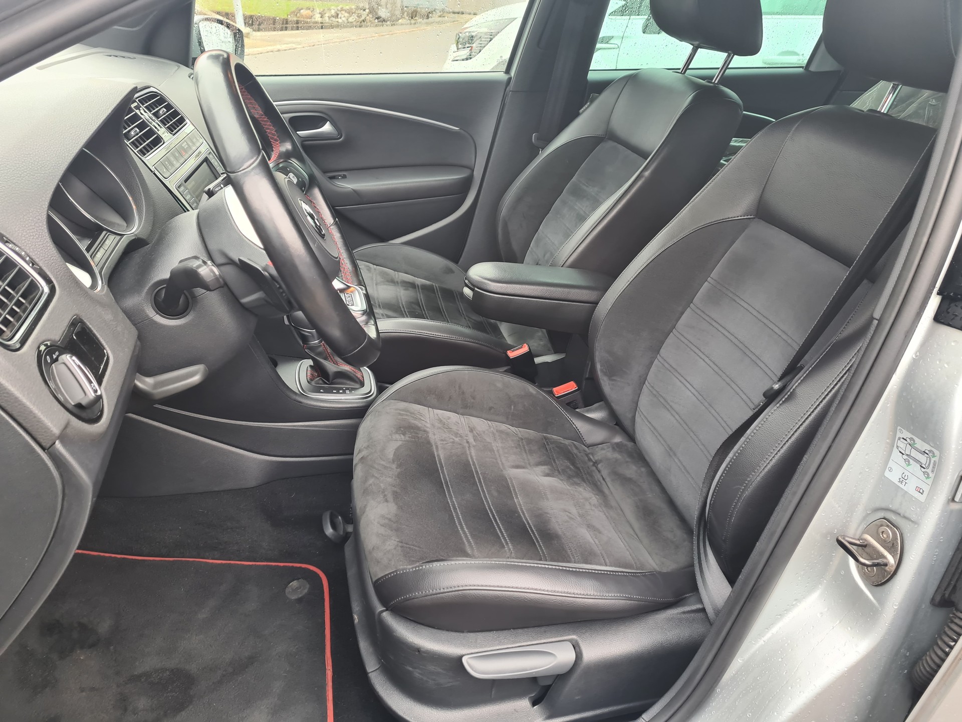 VW Polo 1.8 TSI GTI DSG-image-8